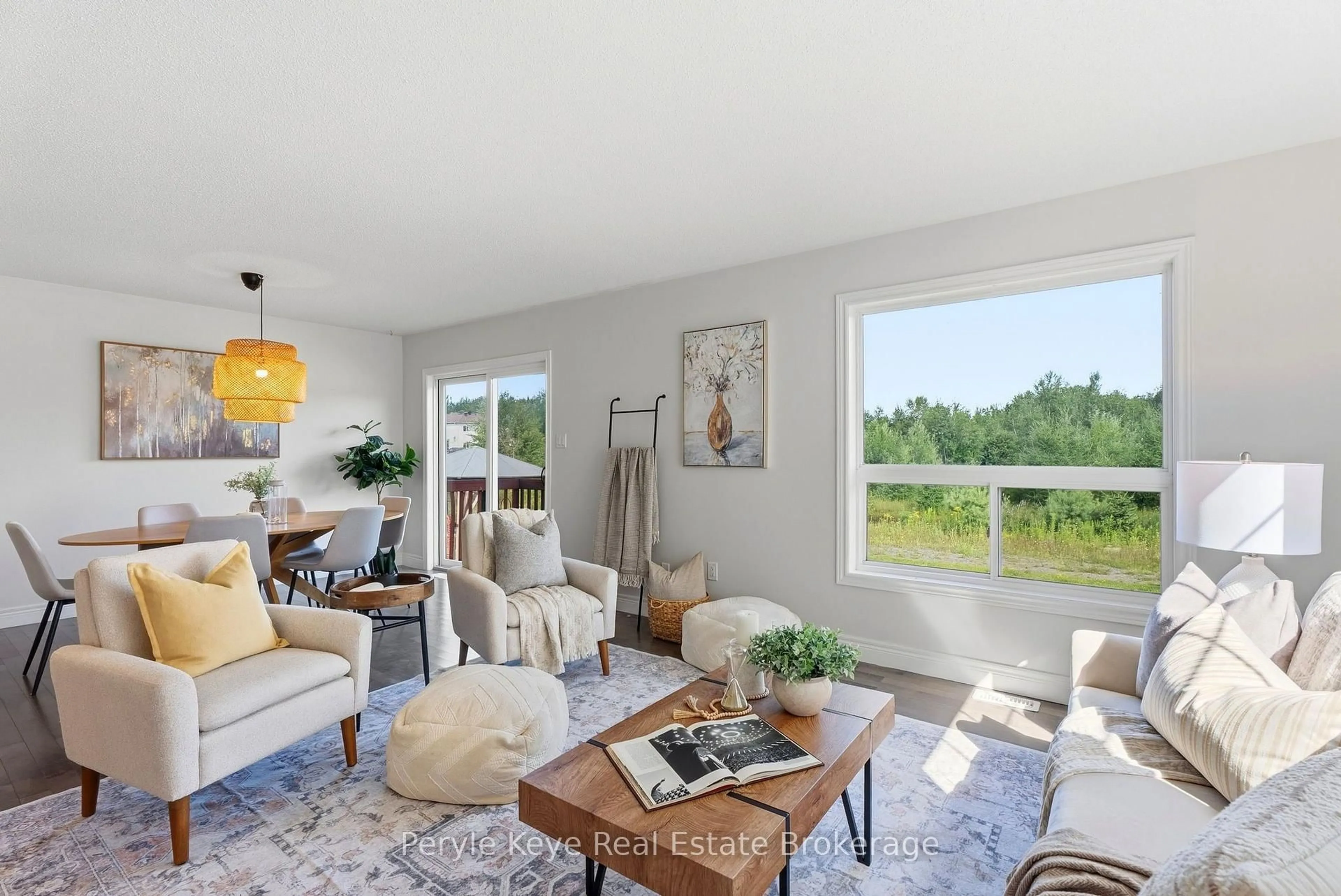 Living room with furniture, unknown for 81 Douglas Dr, Bracebridge Ontario P1L 0L3