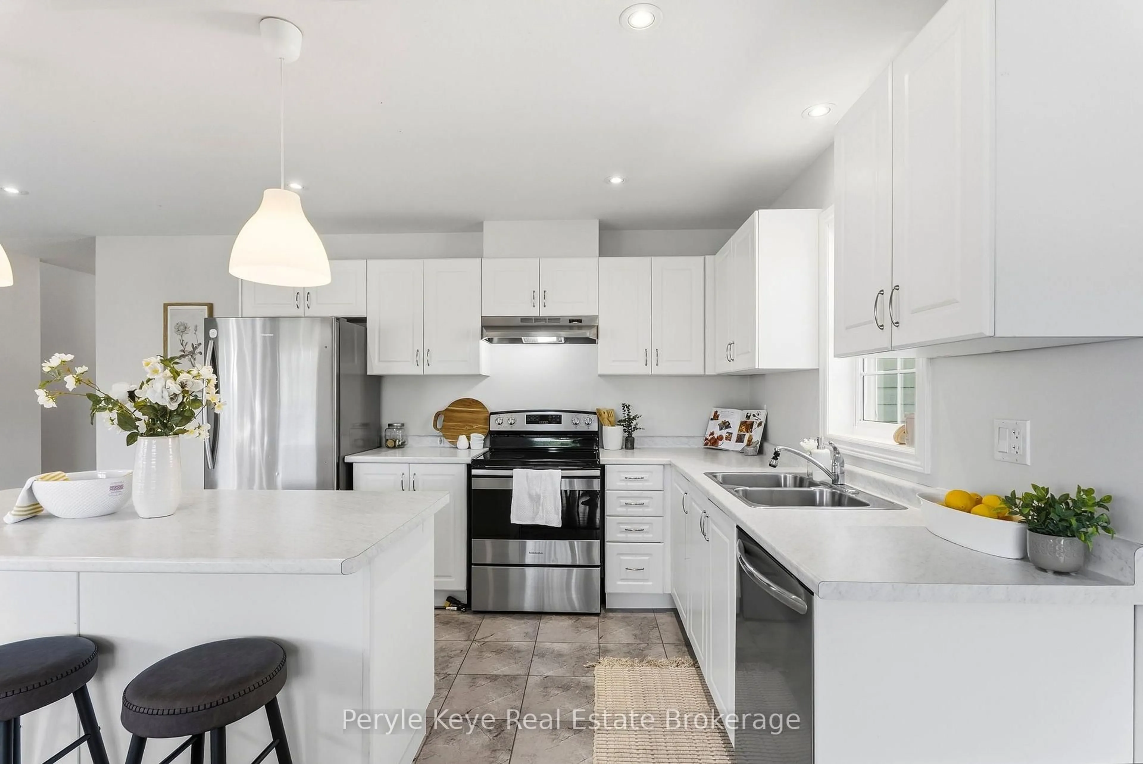 Open concept kitchen, unknown for 81 Douglas Dr, Bracebridge Ontario P1L 0L3