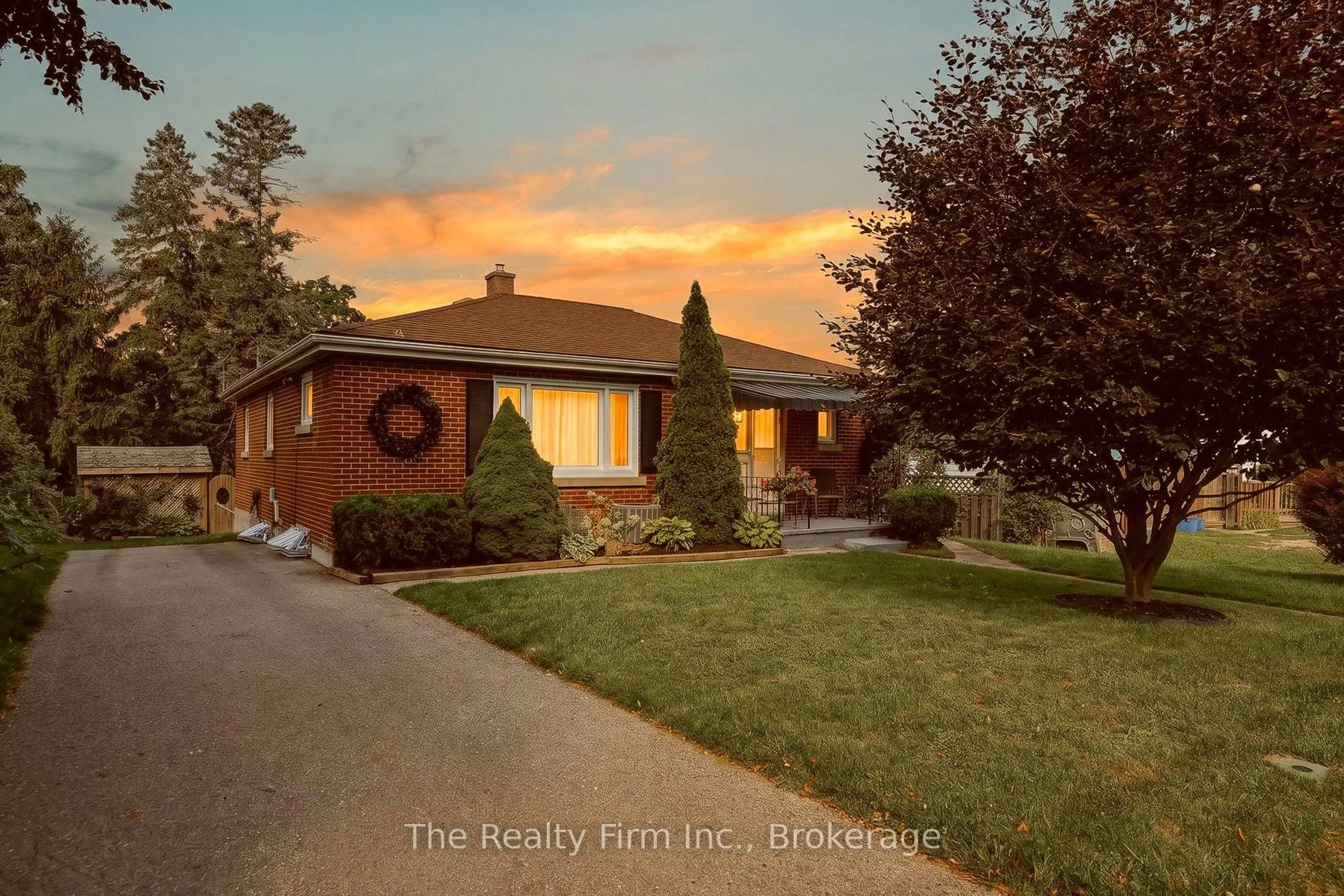 Unknown for 14 East Park Dr, Woodstock Ontario N4S 3M8