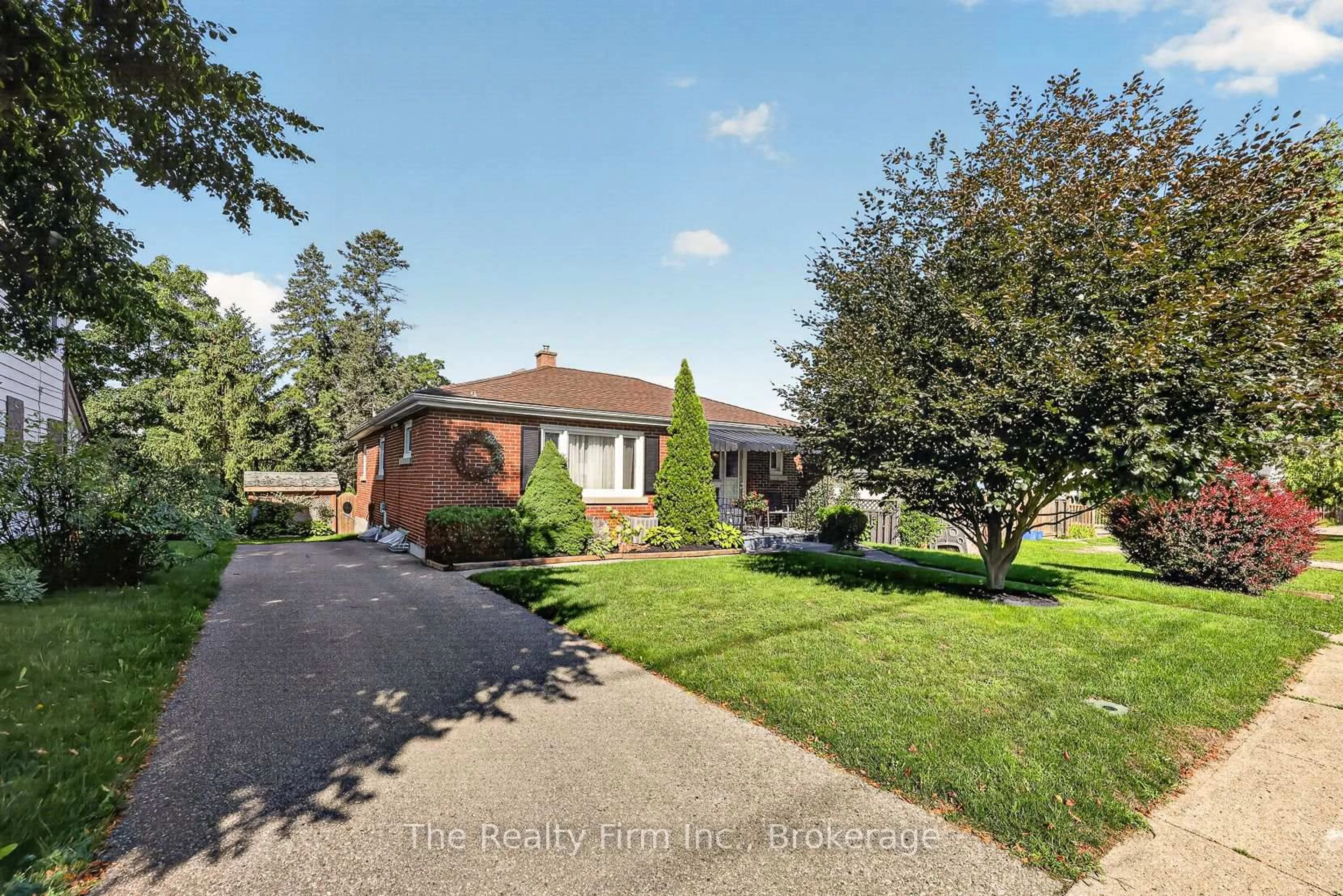 Unknown for 14 East Park Dr, Woodstock Ontario N4S 3M8