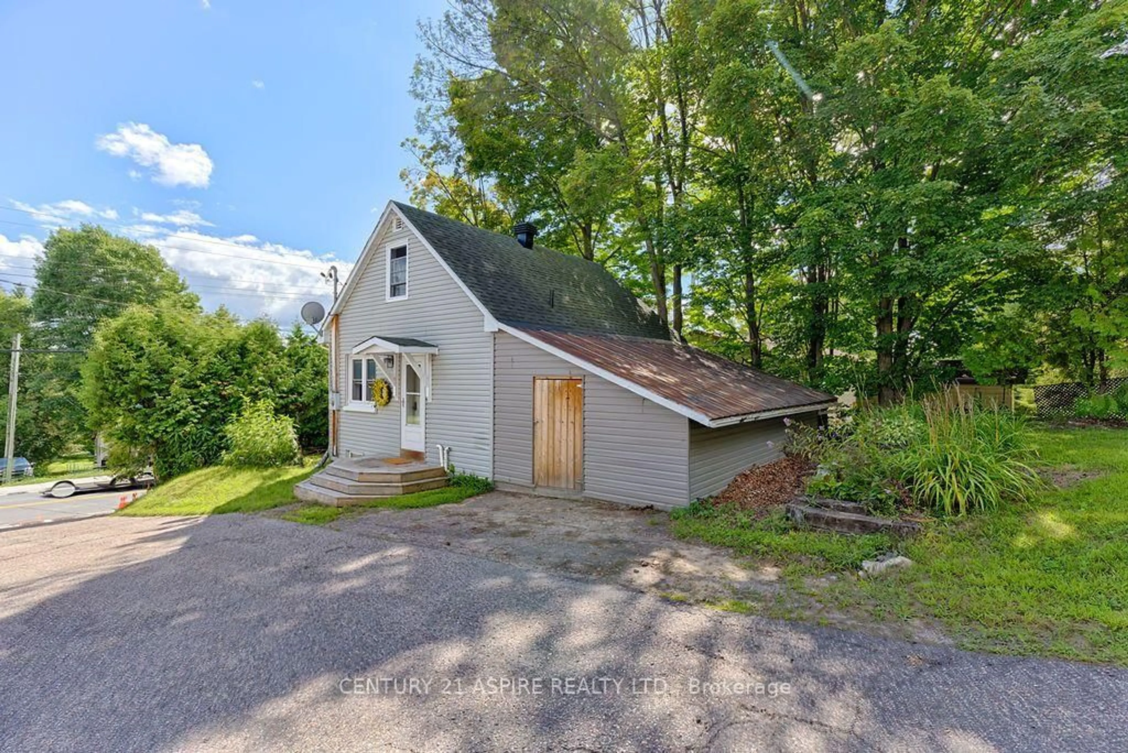 Unknown for 168 Bonnechere St, Eganville Ontario K0J 1T0