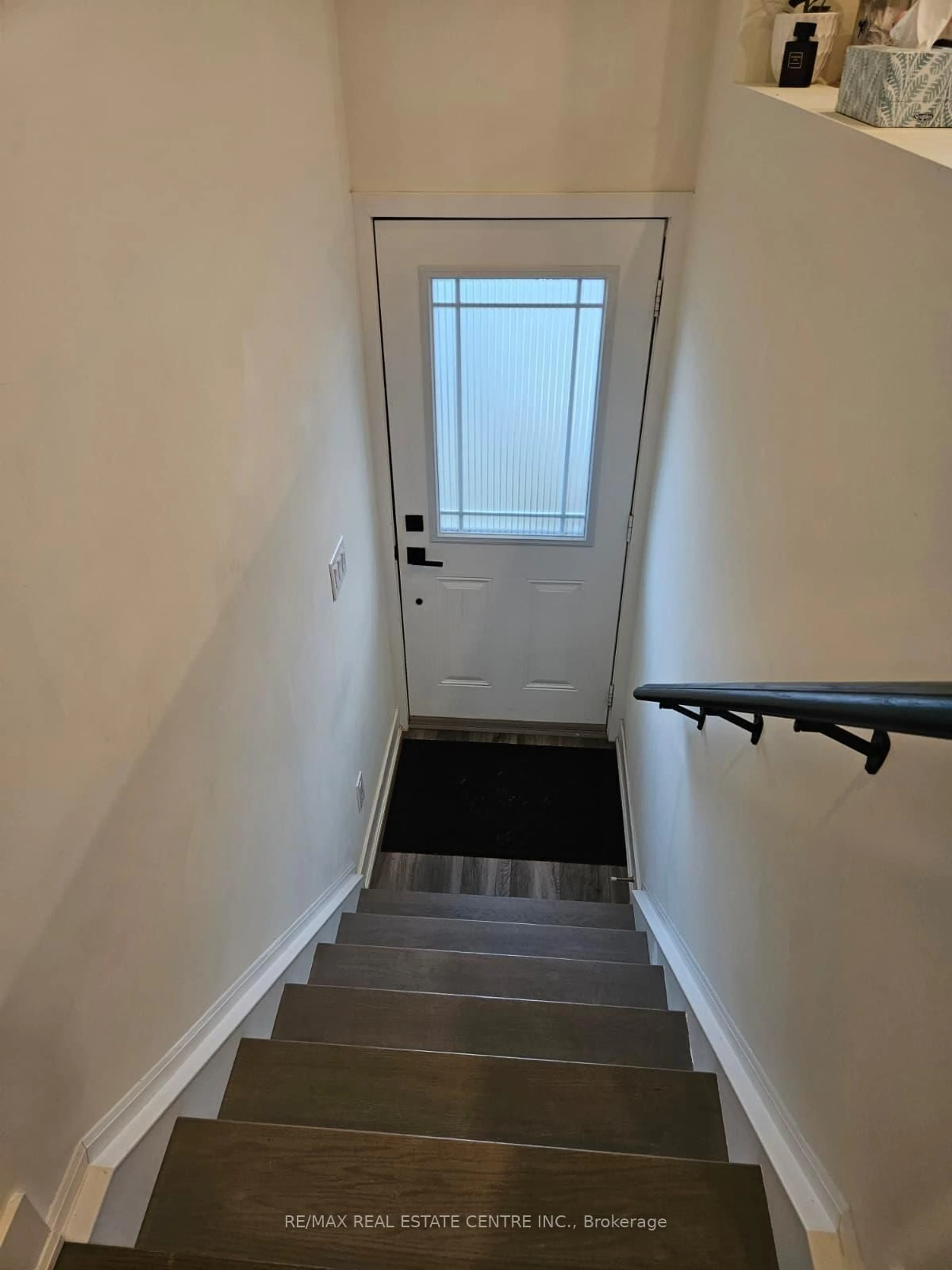 Unknown for 49 Edenrock Dr, Hamilton Ontario L8E 0G6