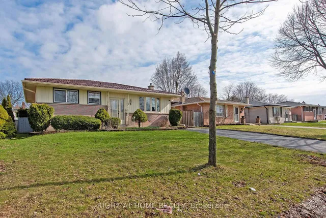69 Alayne Cres, London South 2