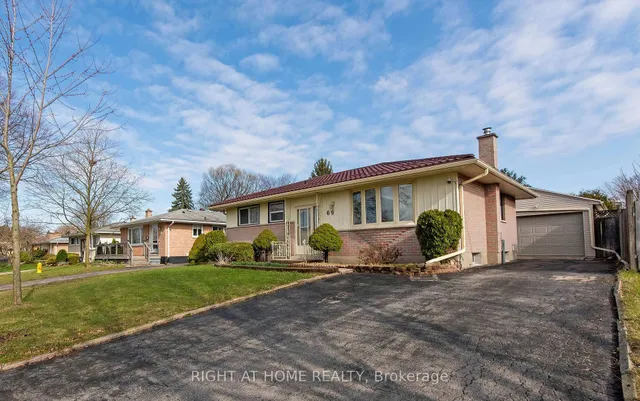 69 Alayne Cres, London South 3