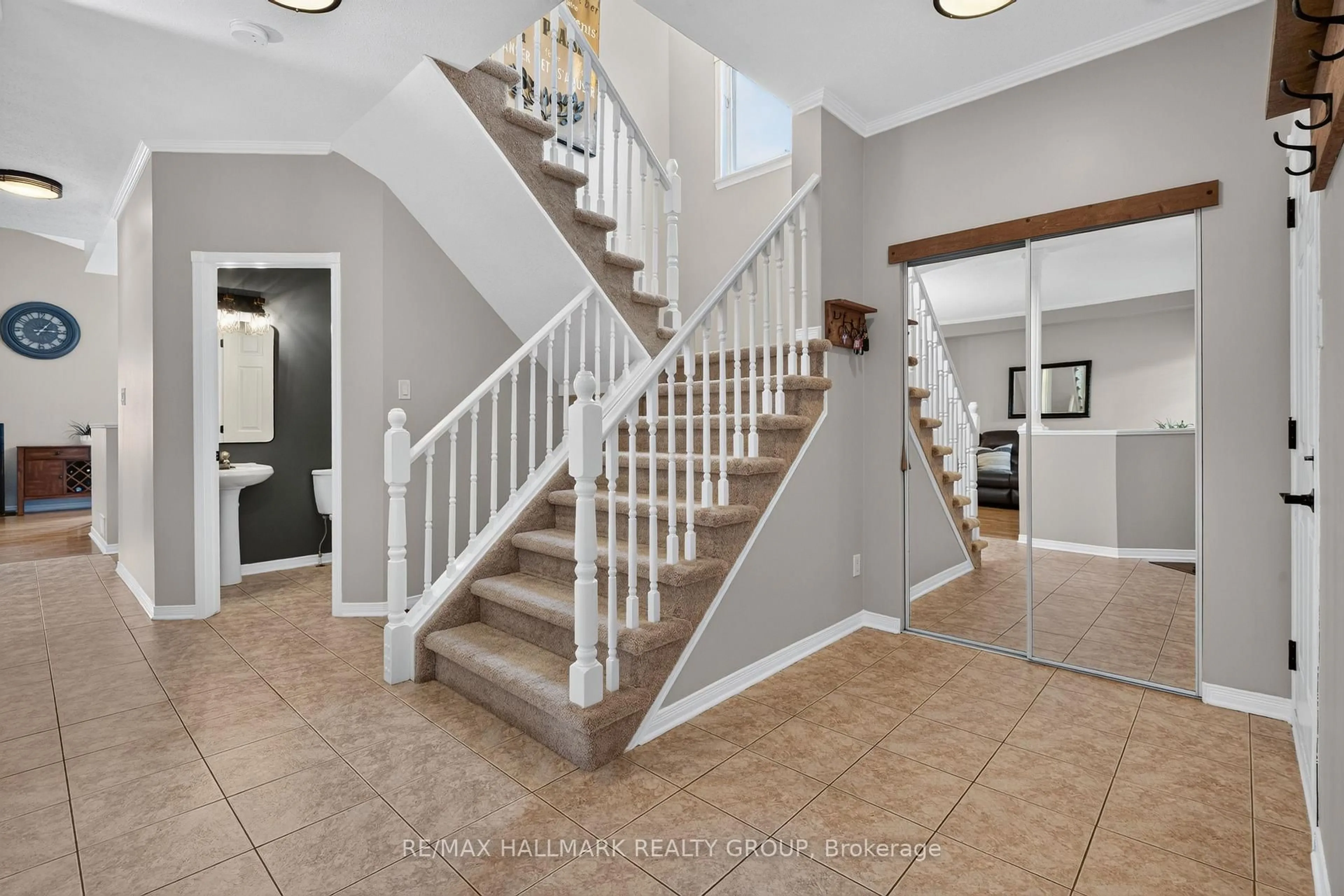 Unknown for 1673 Neptune Way, Ottawa Ontario K4A 4L3