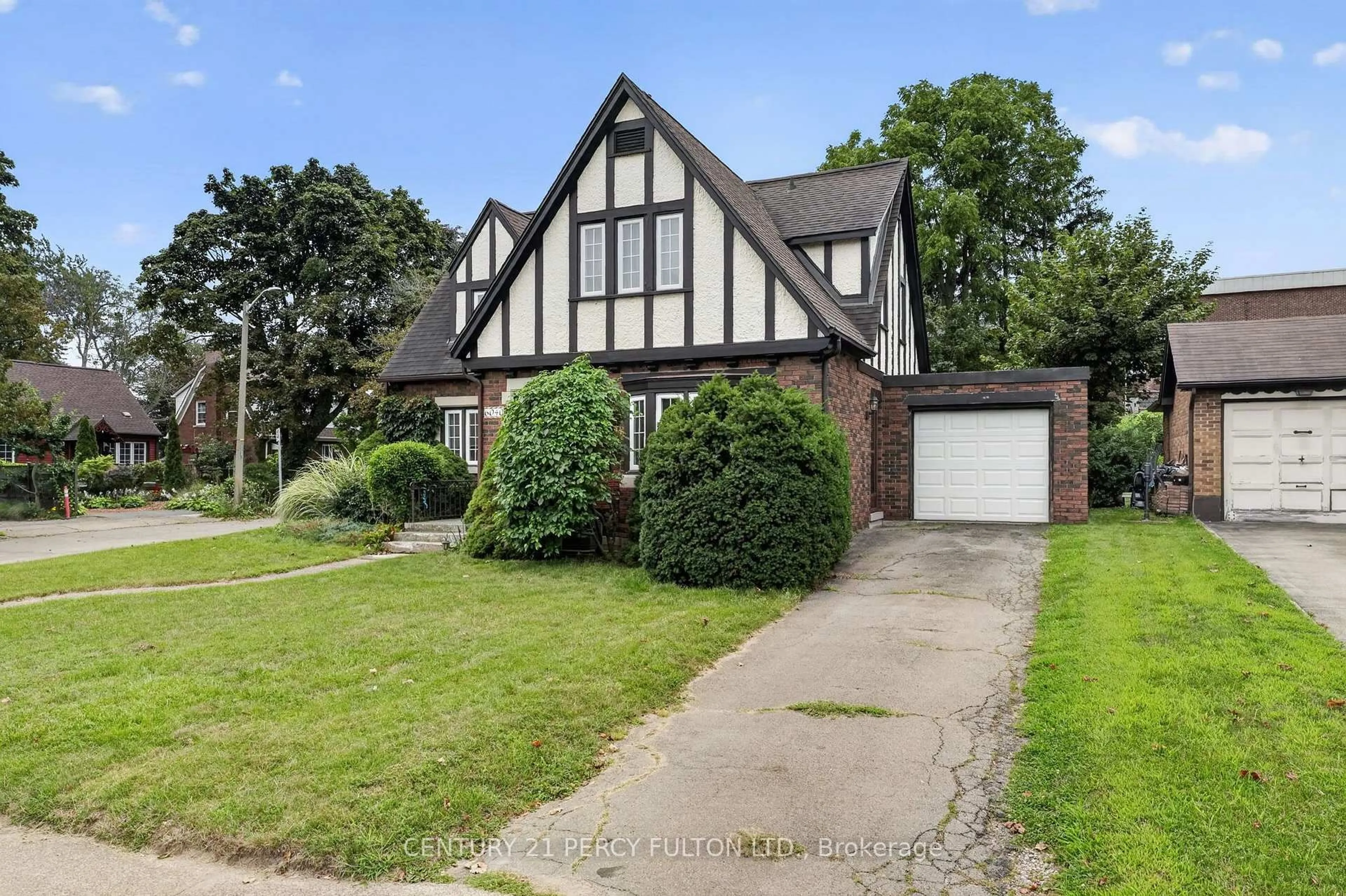 Home with brick exterior material, street for 6040 Latshaw St, Niagara Falls Ontario L2G 1R2