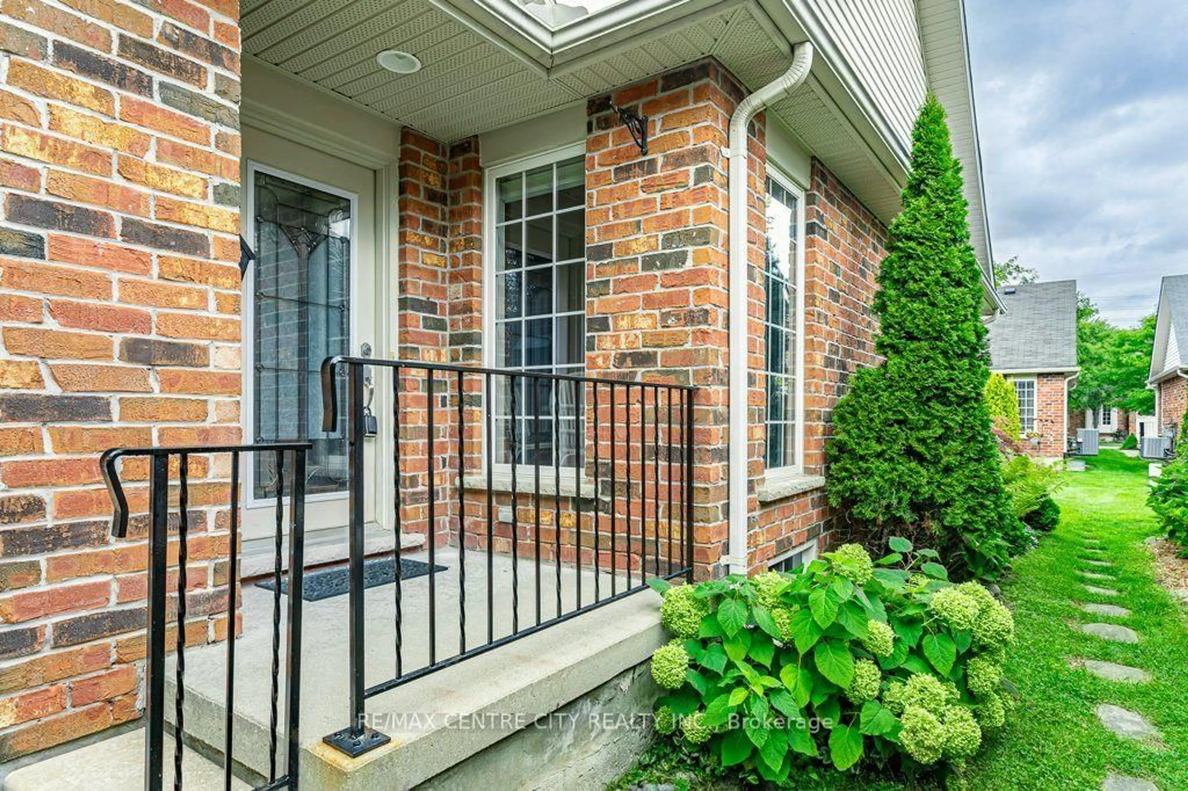 Home with brick exterior material, street for 464 Commissioners Rd #51, London South Ontario N6J 0A2