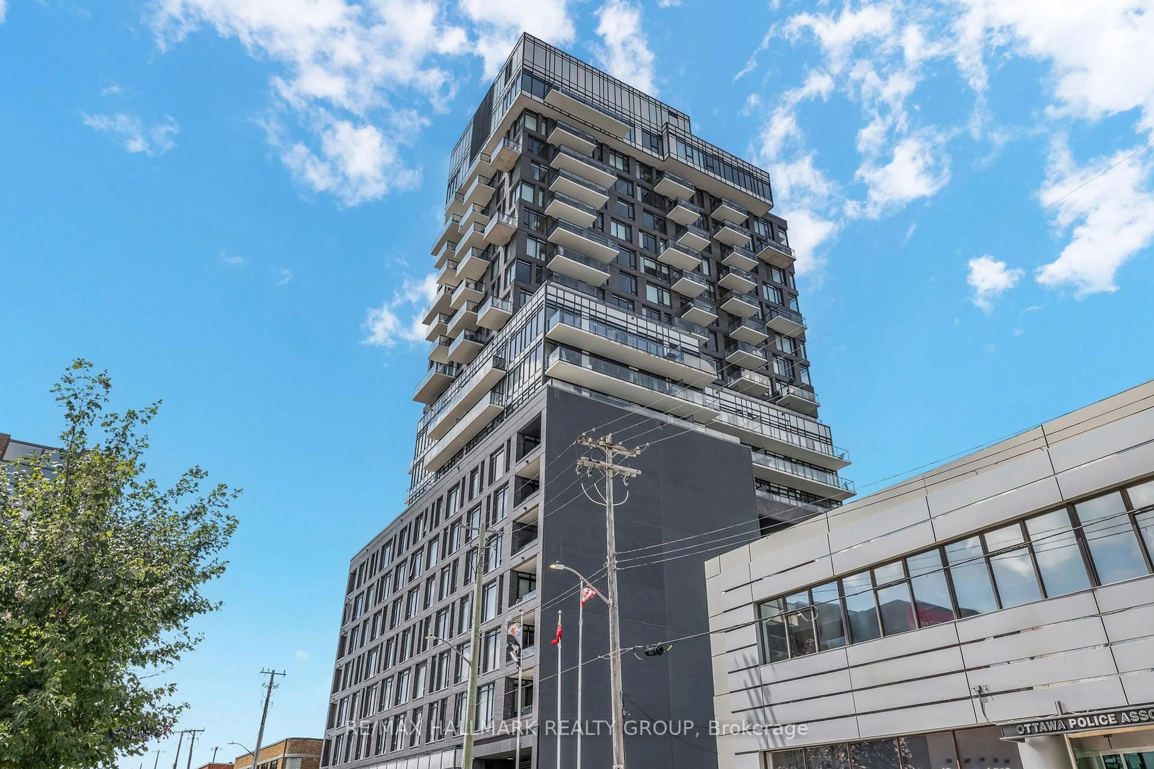 Unknown for 203 CATHERINE St #902, Ottawa Ontario K2P 1J5