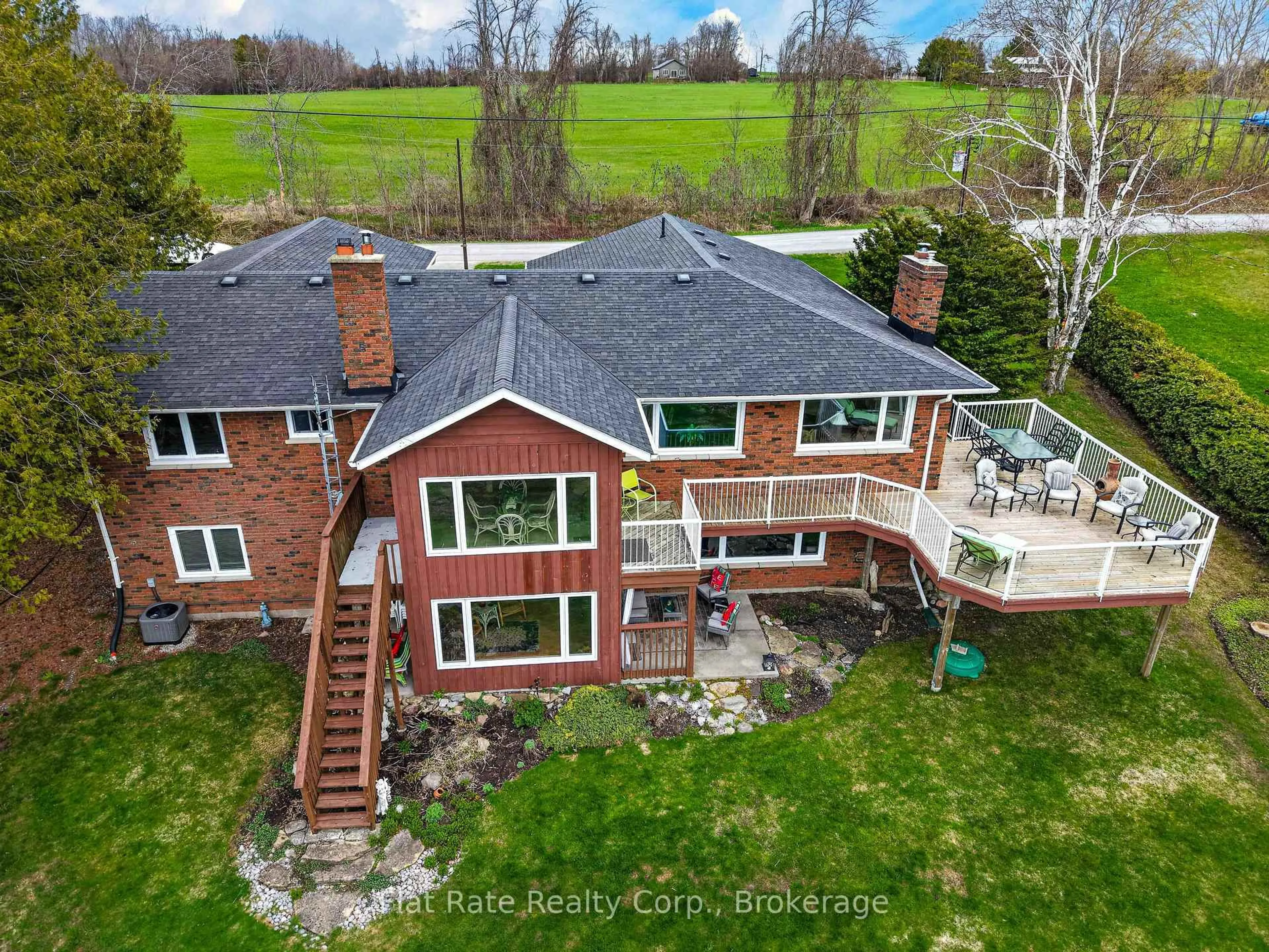 A pic from outside/outdoor area/front of a property/back of a property/a pic from drone, water/lake/river/ocean view for 1927 Pinehurst Ave, Selwyn Ontario K0L 2H0