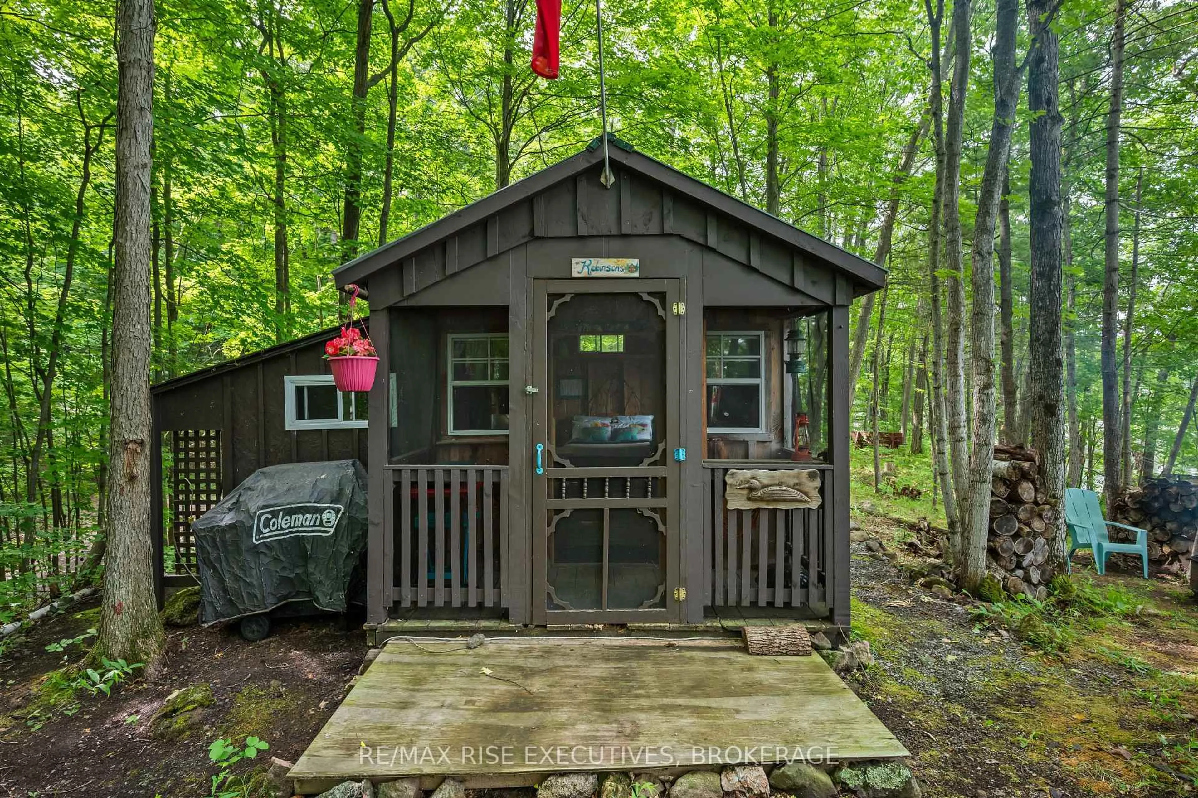 Shed for 2120 Charlie Green Rd, Perth Road Ontario K0H 2L0