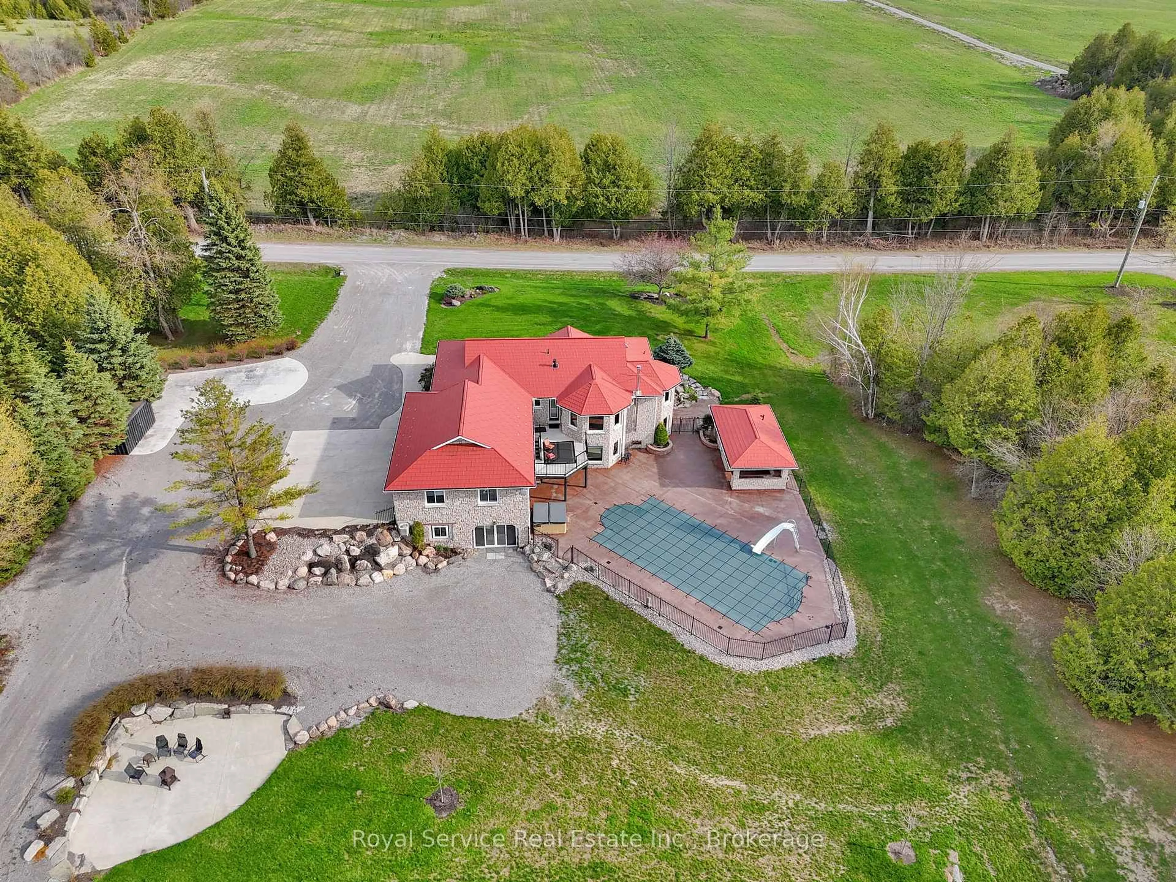 A pic from outside/outdoor area/front of a property/back of a property/a pic from drone, mountain view for 310 Viner Line, Selwyn Ontario K0L 1T0
