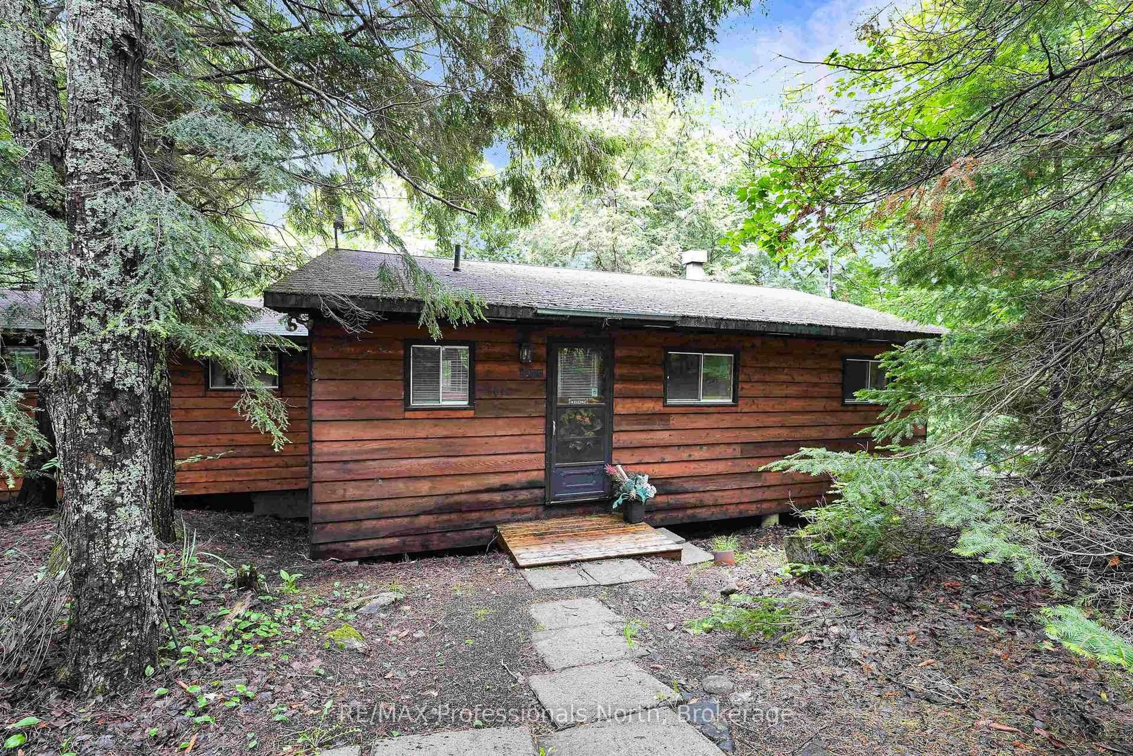 Shed for 1010 Tanager Lane, Dysart et al Ontario K0L 1X0