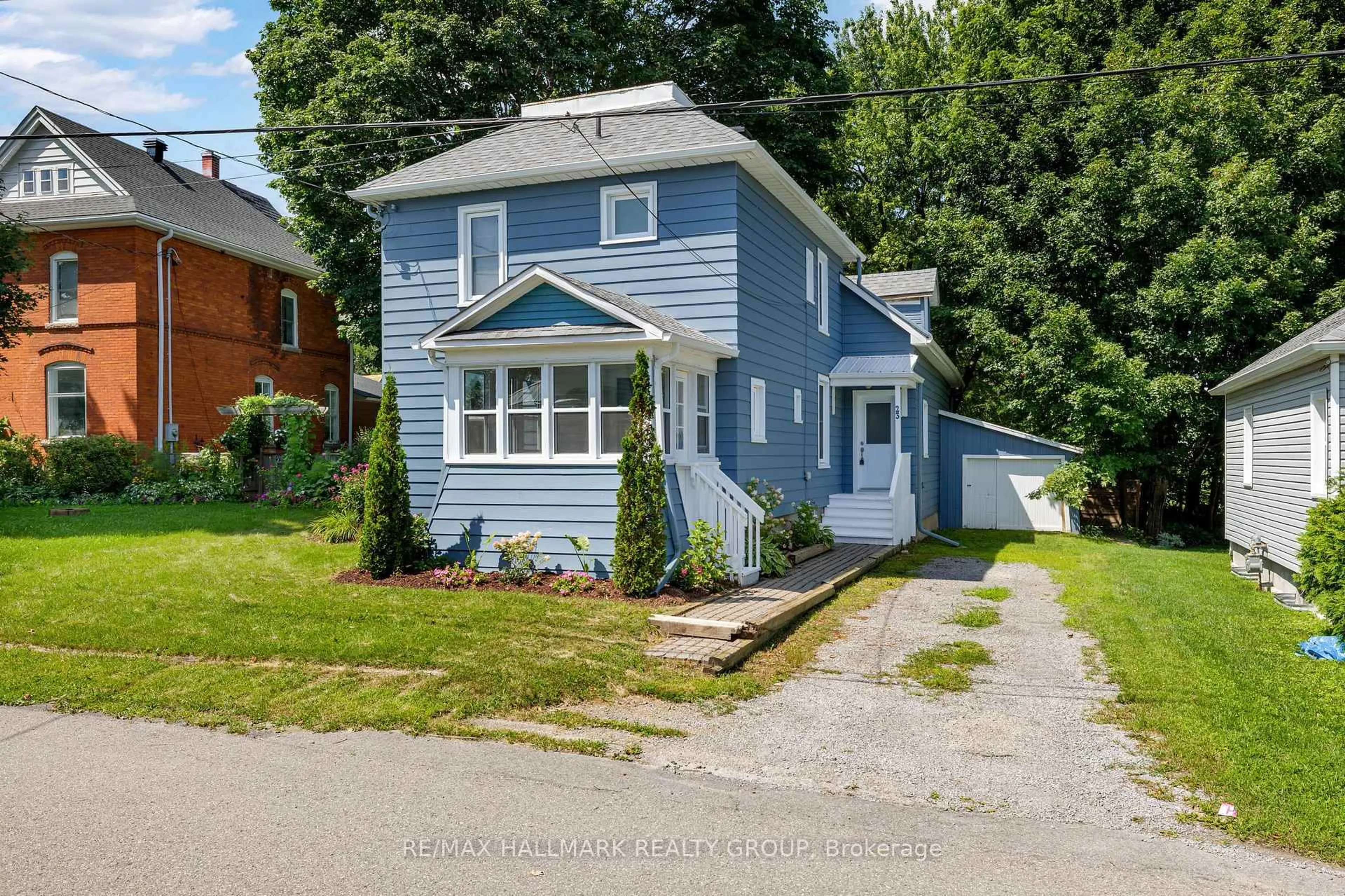 A pic from outside/outdoor area/front of a property/back of a property/a pic from drone, street for 23 Victoria Ave, North Grenville Ontario K0G 1J0