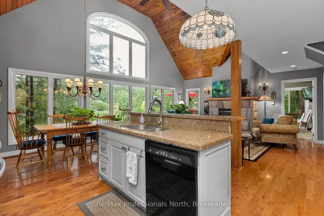 1005 Laidlaw Ave, Gravenhurst 5