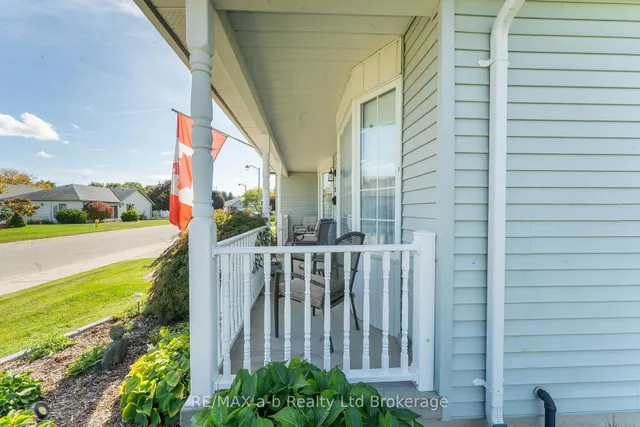 23 Armstrong Dr, Tillsonburg 4