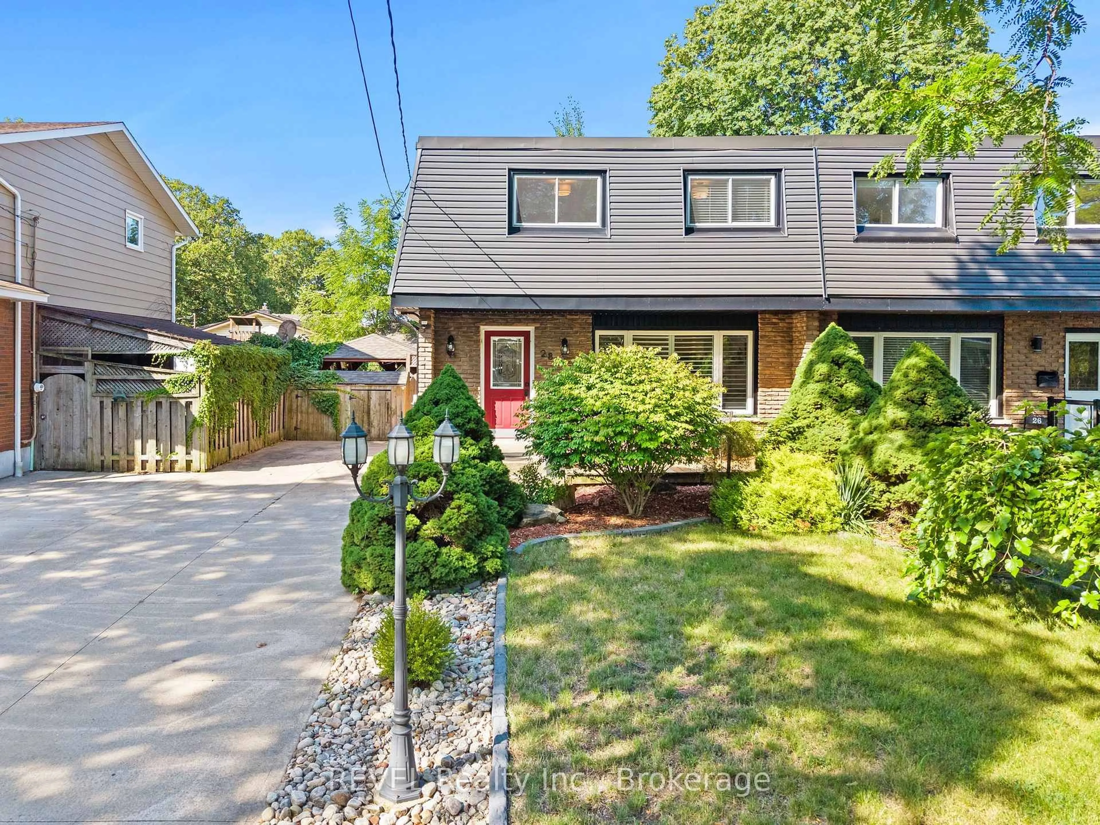 Unknown for 28 Black Knight Rd, St. Catharines Ontario L2N 3C1