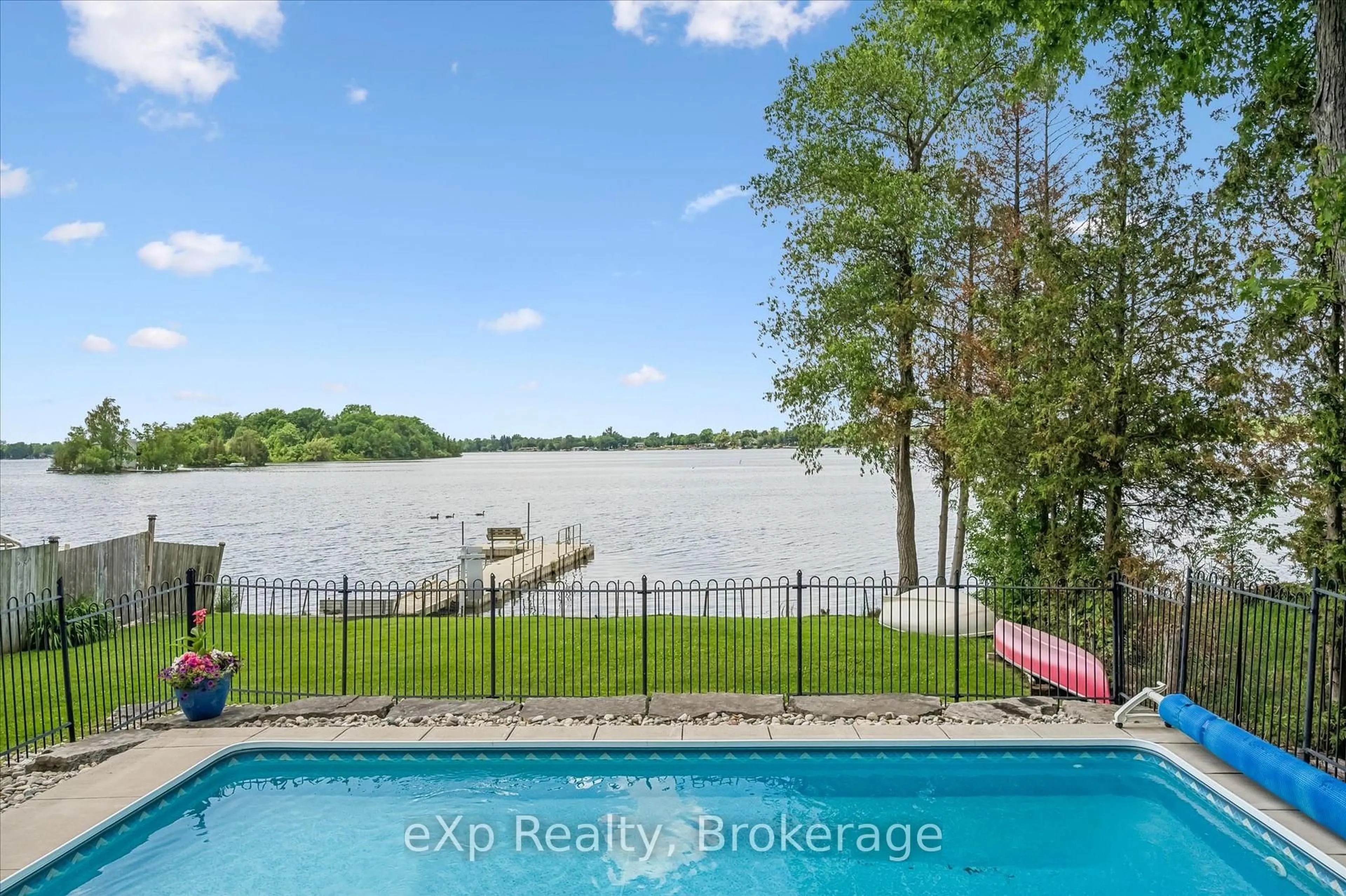 Pool for 20 Clergy Lane, Puslinch Ontario N0B 2J0