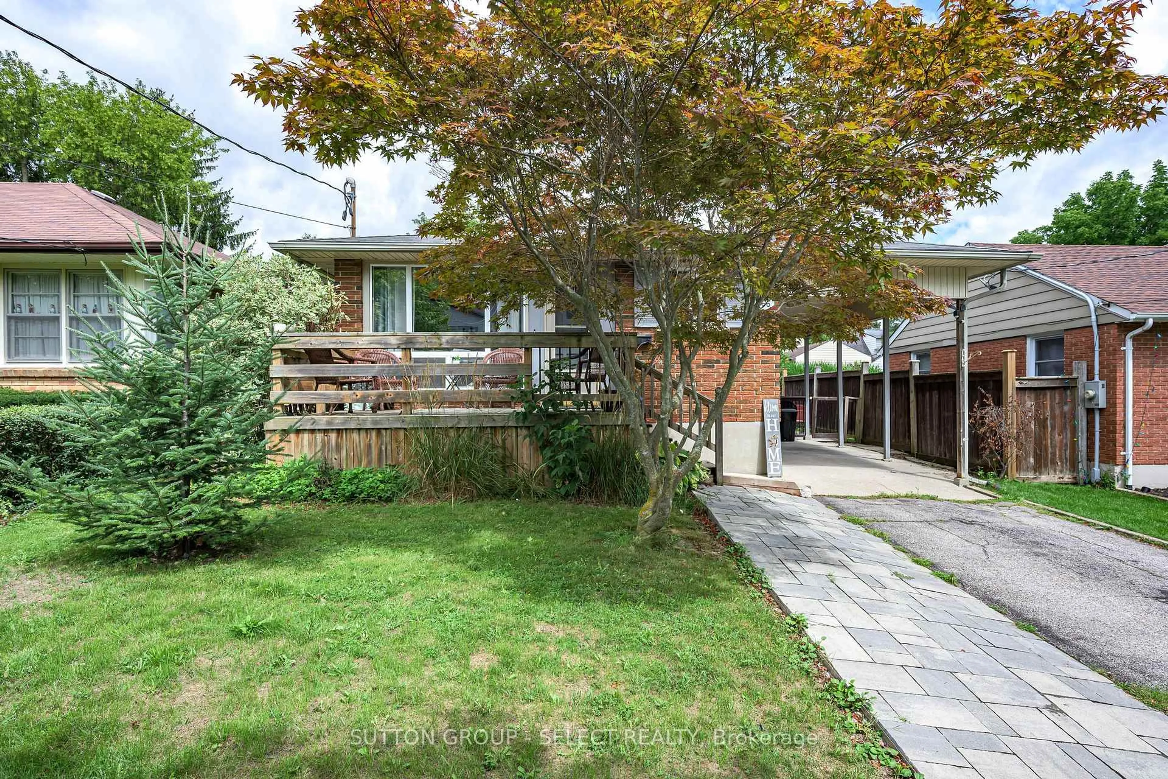 Patio, street for 566 Chester St, London South Ontario N6C 2J9