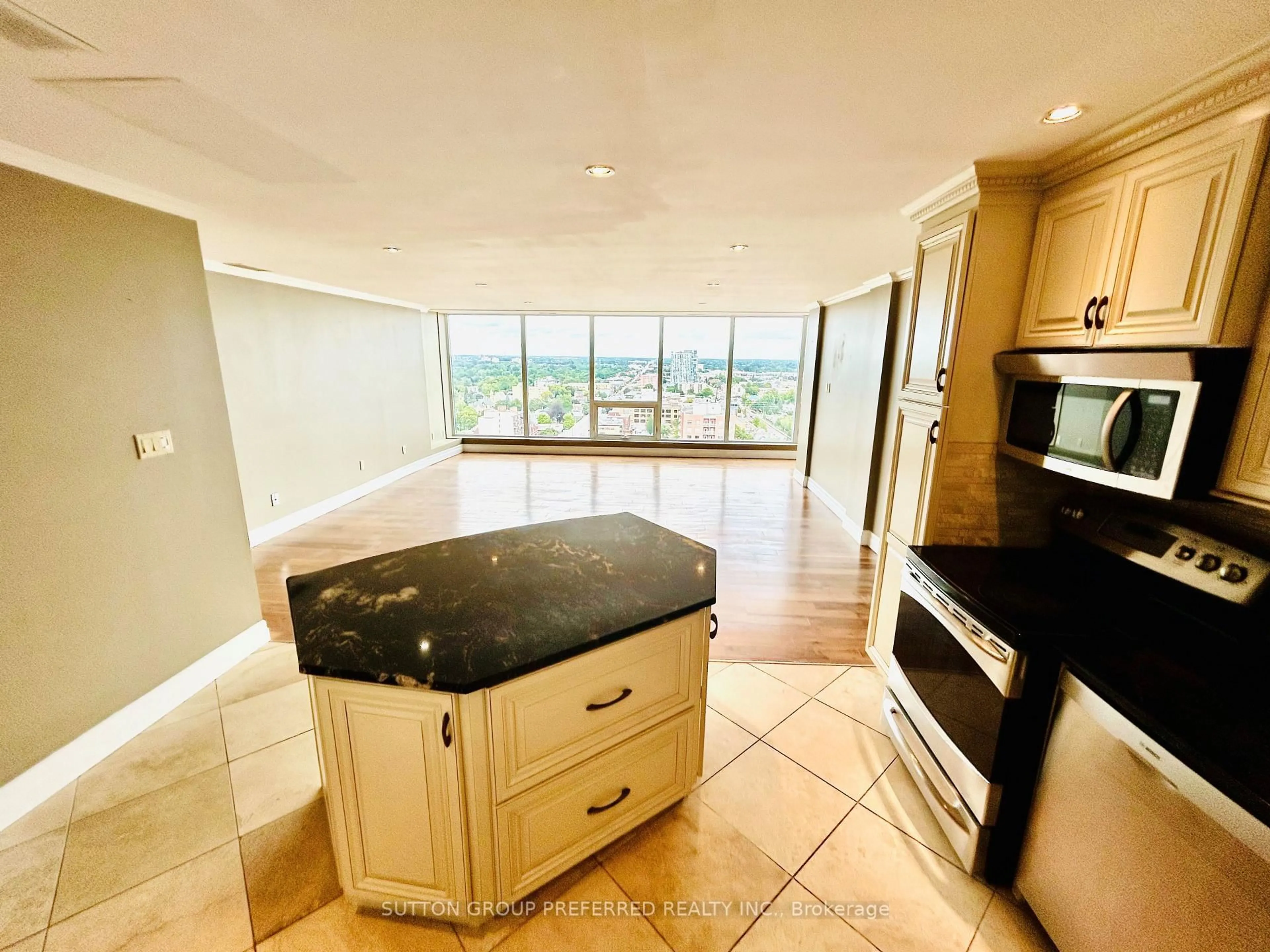 Open concept kitchen, ceramic/tile floor for 389 Dundas St #2201, London East Ontario N6B 3L5