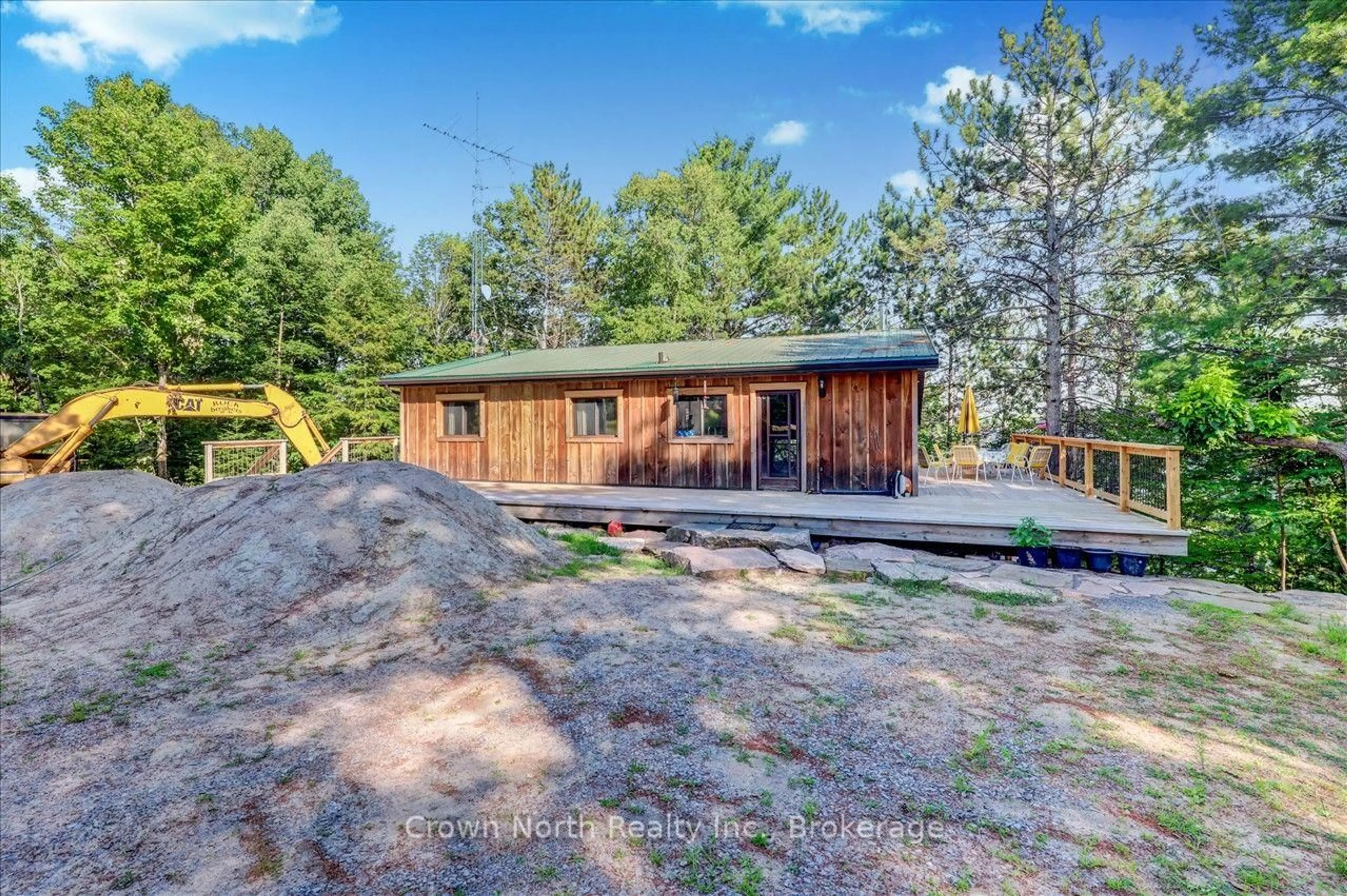 A pic from outside/outdoor area/front of a property/back of a property/a pic from drone, unknown for 111 Gazelle Tr, North Kawartha Ontario K0L 1A0