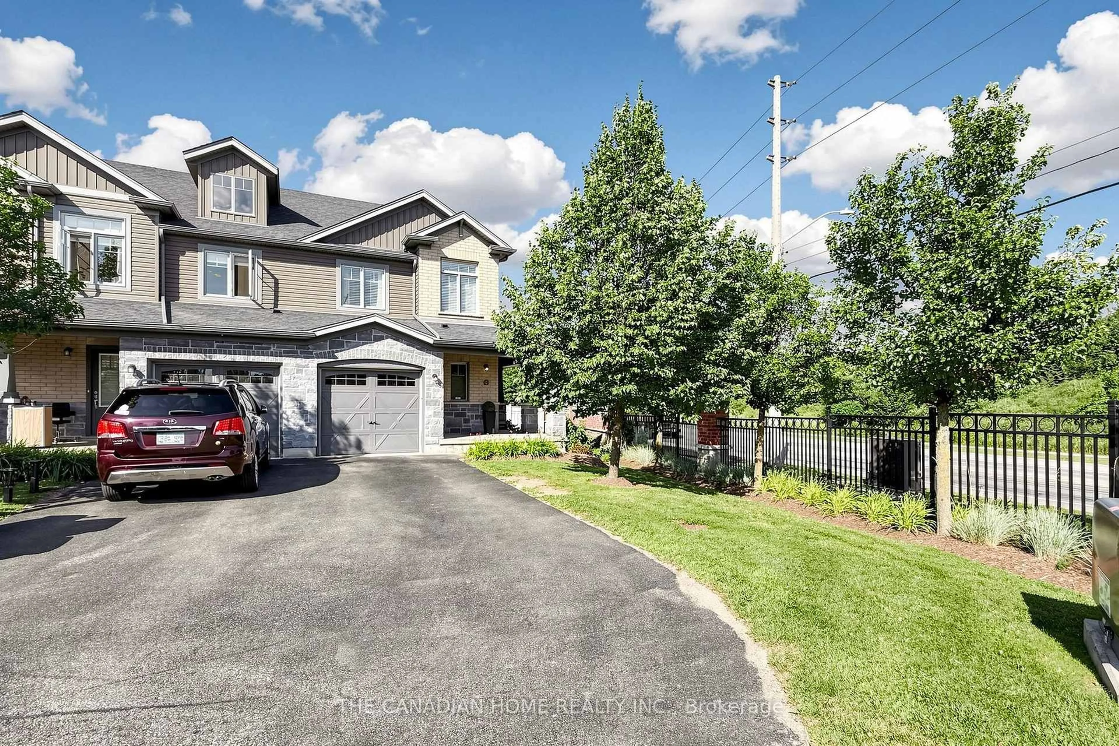 A pic from outside/outdoor area/front of a property/back of a property/a pic from drone, street for 51 Arlington Cres, Guelph Ontario N1L 0K9