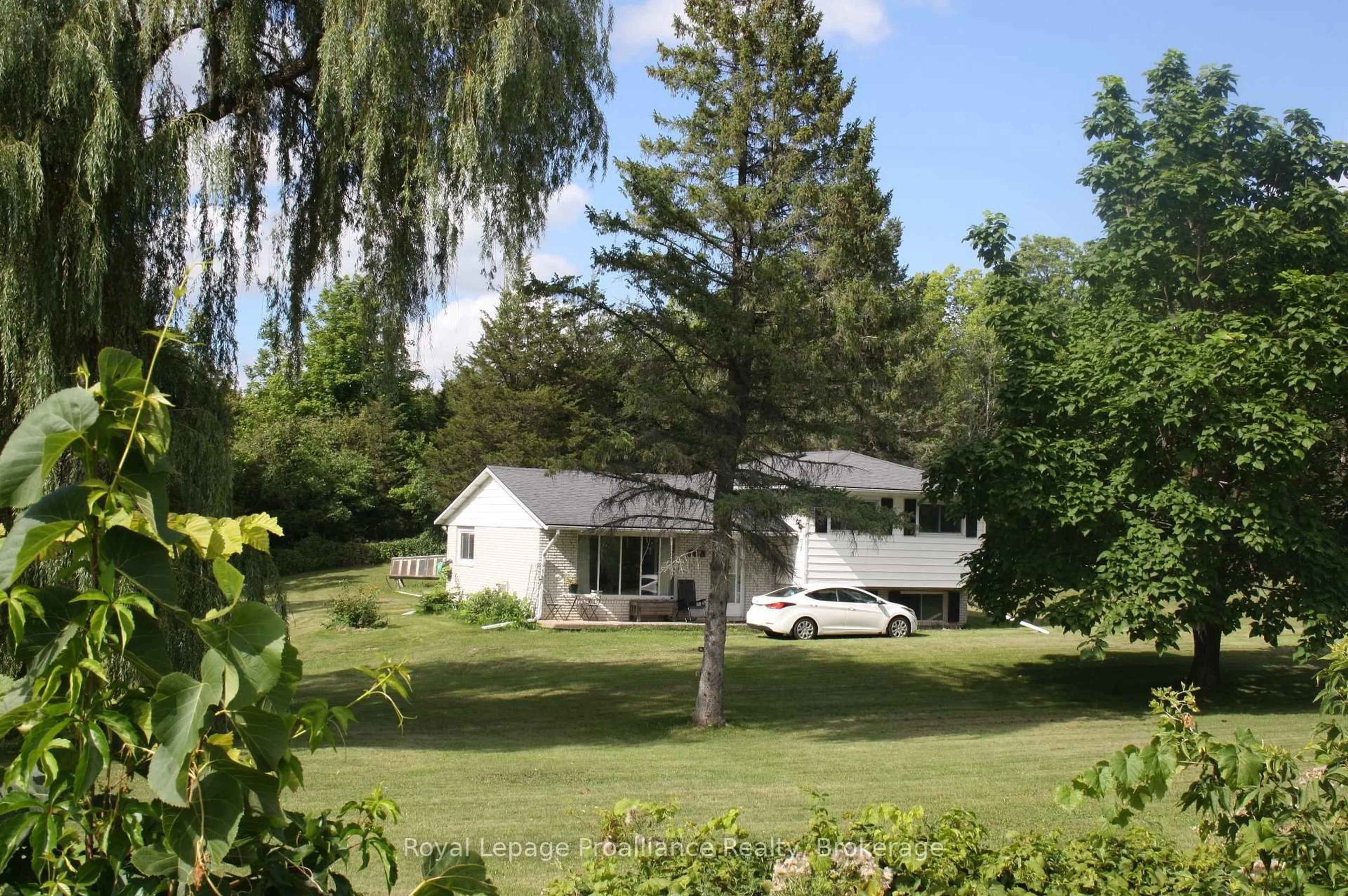 A pic from outside/outdoor area/front of a property/back of a property/a pic from drone, unknown for 47 Shannon Rd, Belleville Ontario K0K 2V0