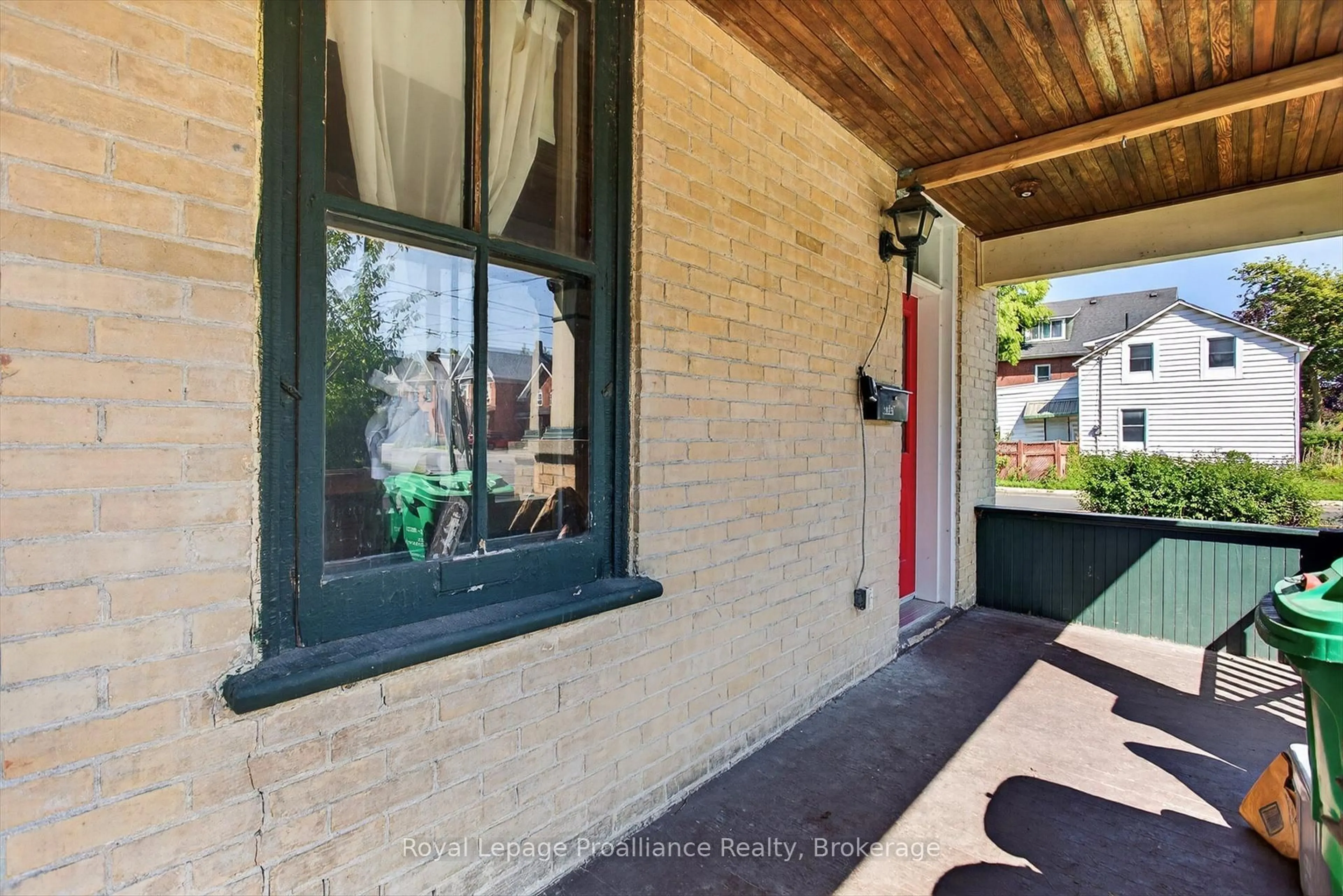 Unknown for 277 Reid St, Peterborough Ontario K9J 3P9