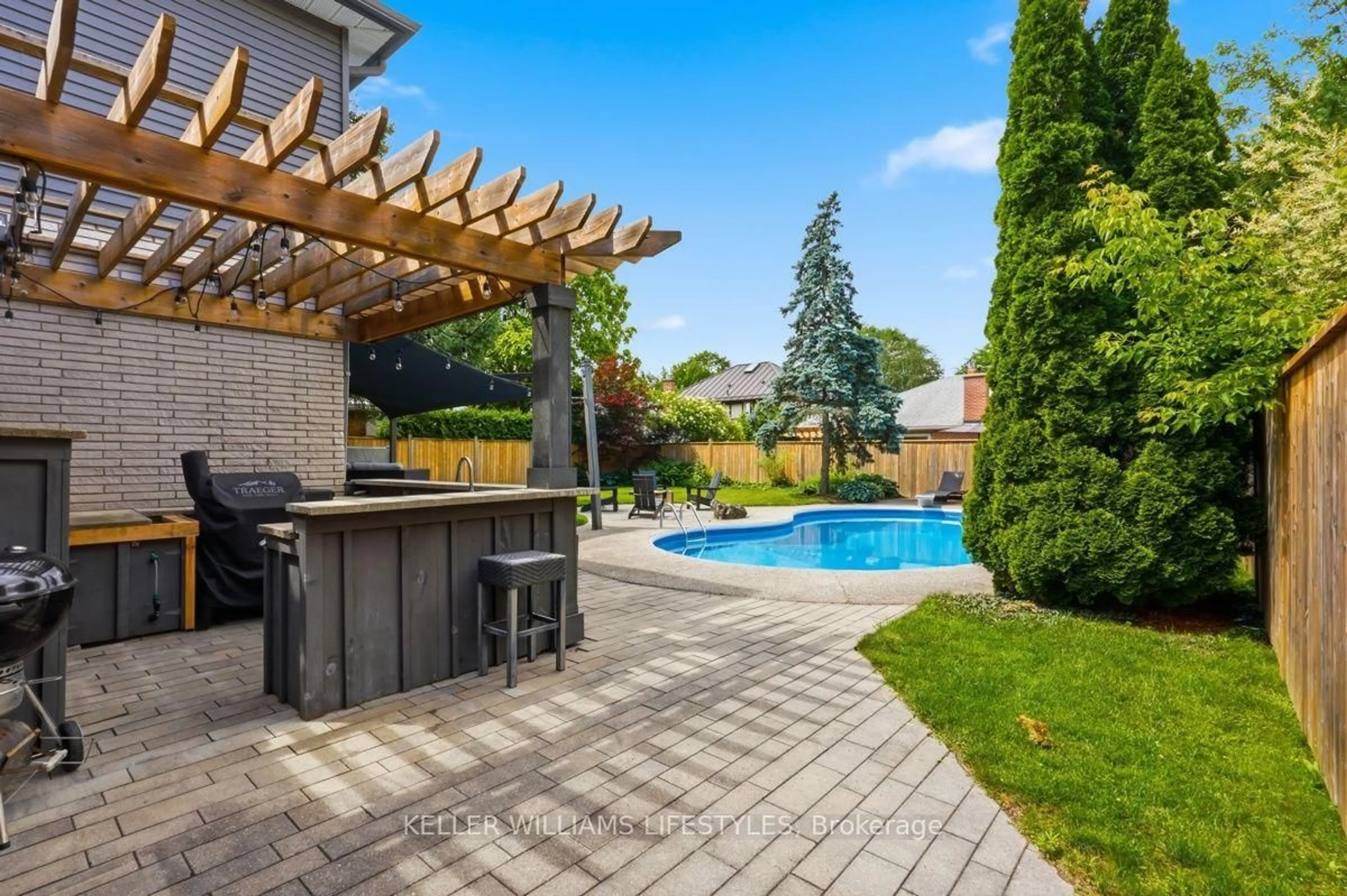 Patio, street for 1665 Phillbrook Cres, London North Ontario N5X 3H4