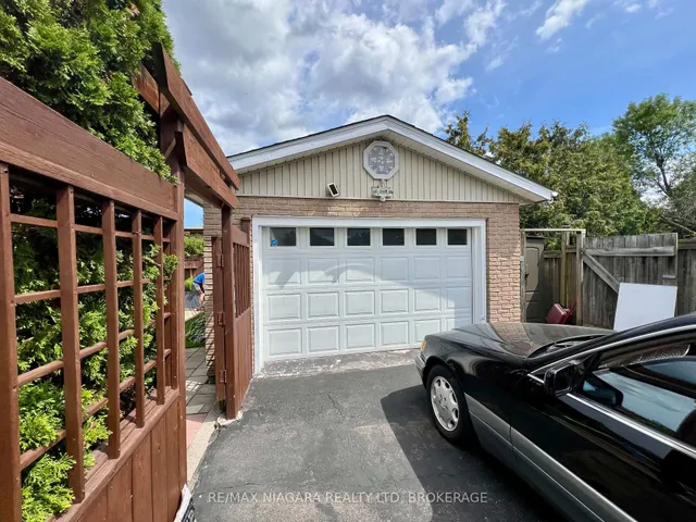 6196 Kirkland Dr, Niagara Falls 4