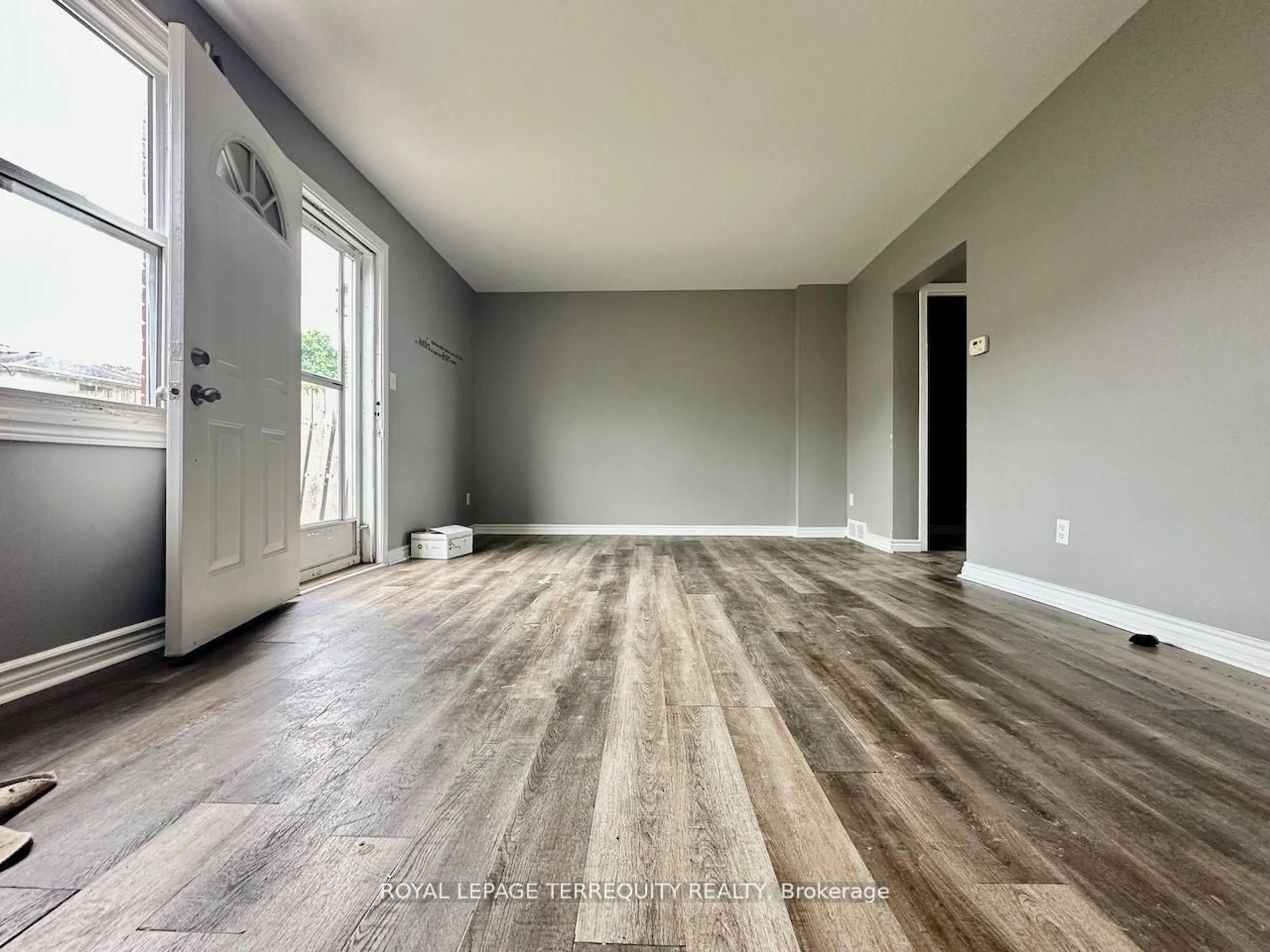 A pic of a room for 14 Orchard Pl, Chatham-Kent Ontario N7M 1A6