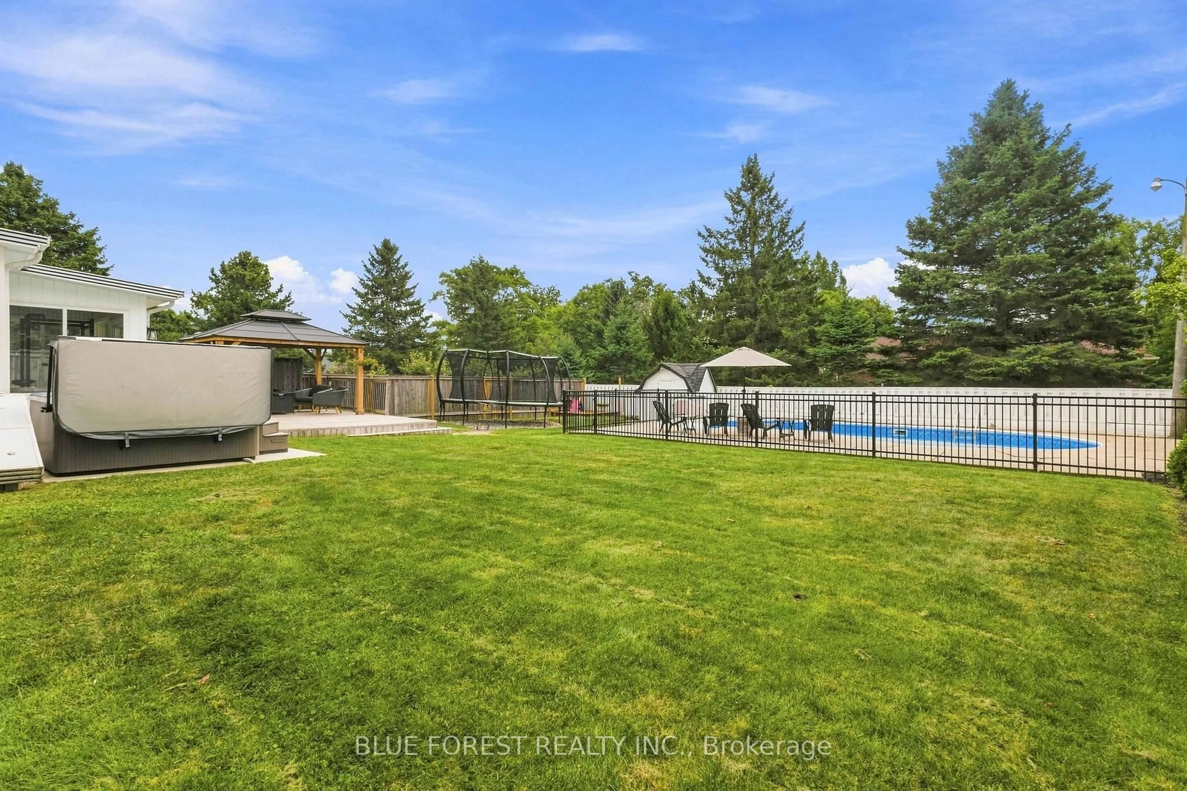 A pic from outside/outdoor area/front of a property/back of a property/a pic from drone, water/lake/river/ocean view for 3629 Catherine St, Thames Centre Ontario N0L 1G1