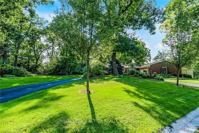 19 Oakley Rd, Brantford 5