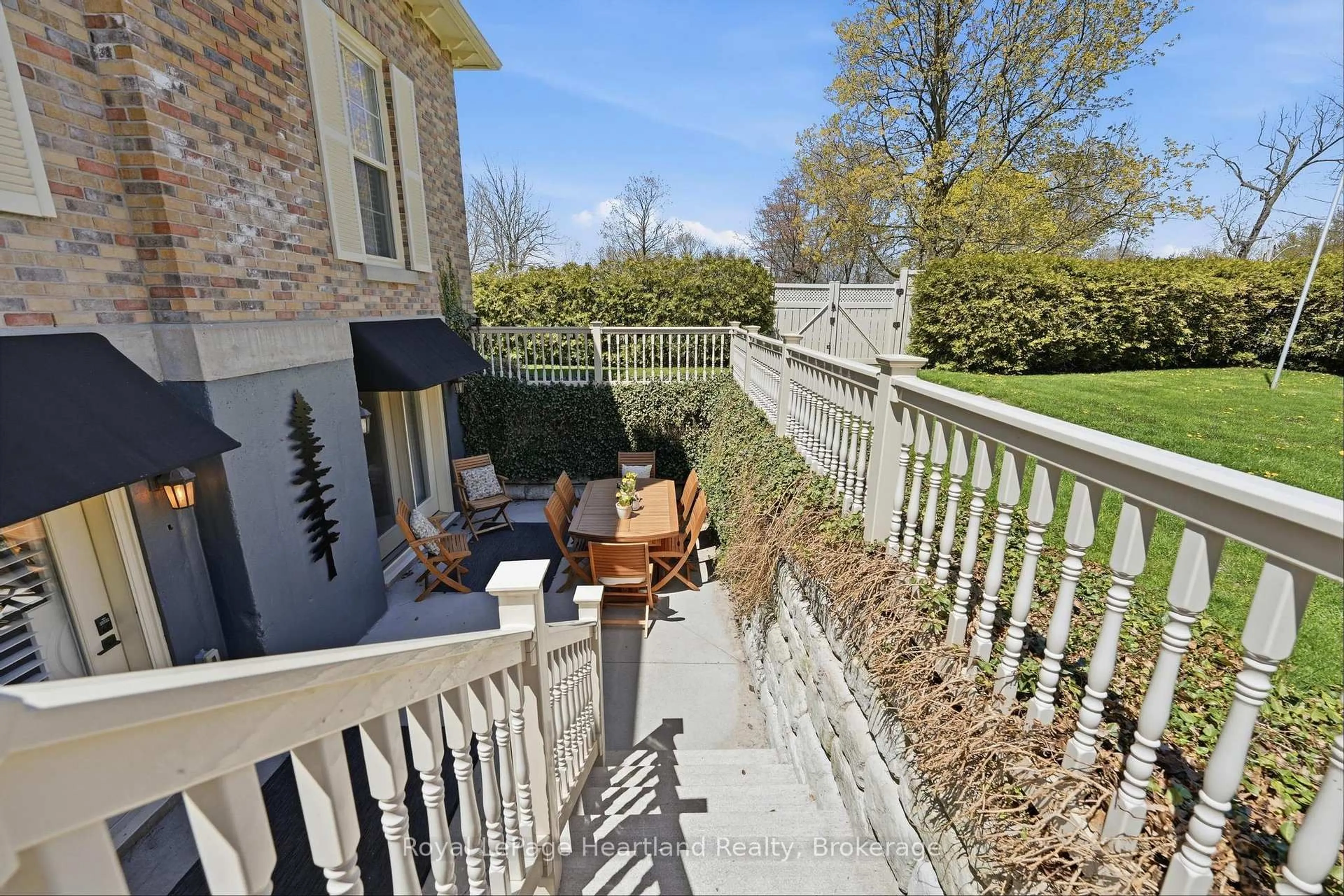 A pic from outside/outdoor area/front of a property/back of a property/a pic from drone, street for 5 COBOURG St #100, Goderich Ontario N7A 2J1