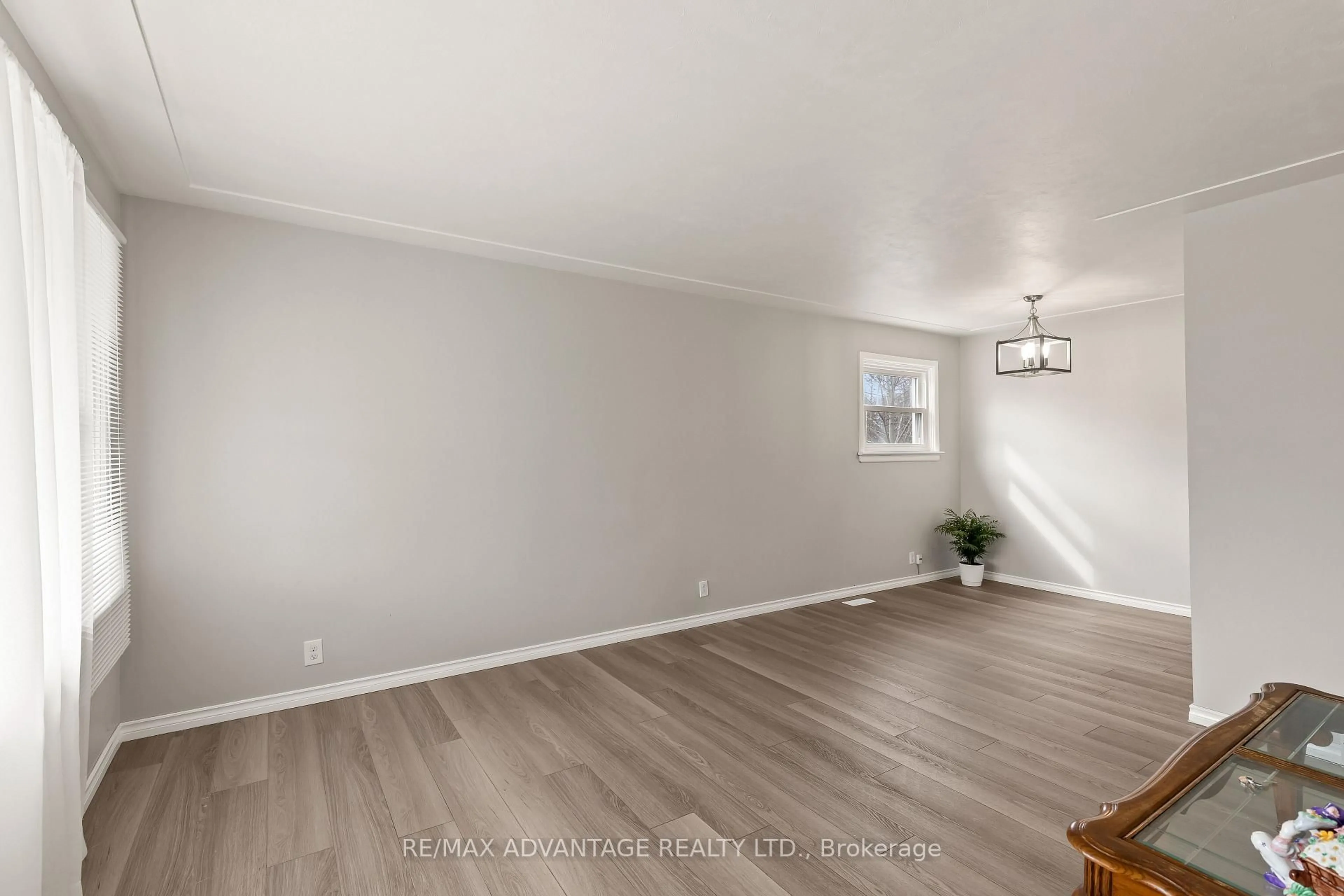 A pic of a room for 1920 Duluth Cres, London East Ontario N5V 1H7
