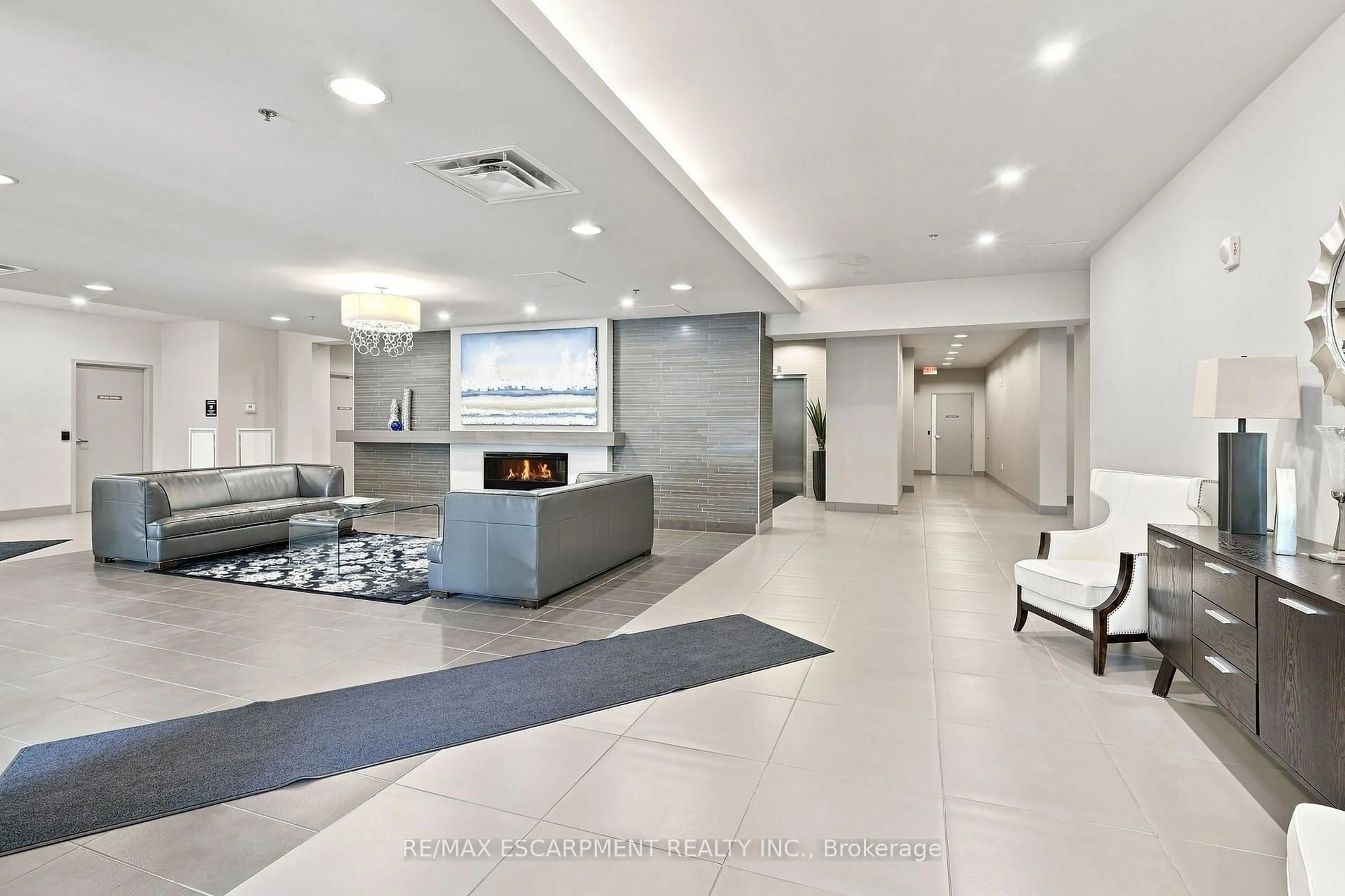 Lobby for 90 Charlton Ave #201, Hamilton Ontario L8P 0B4