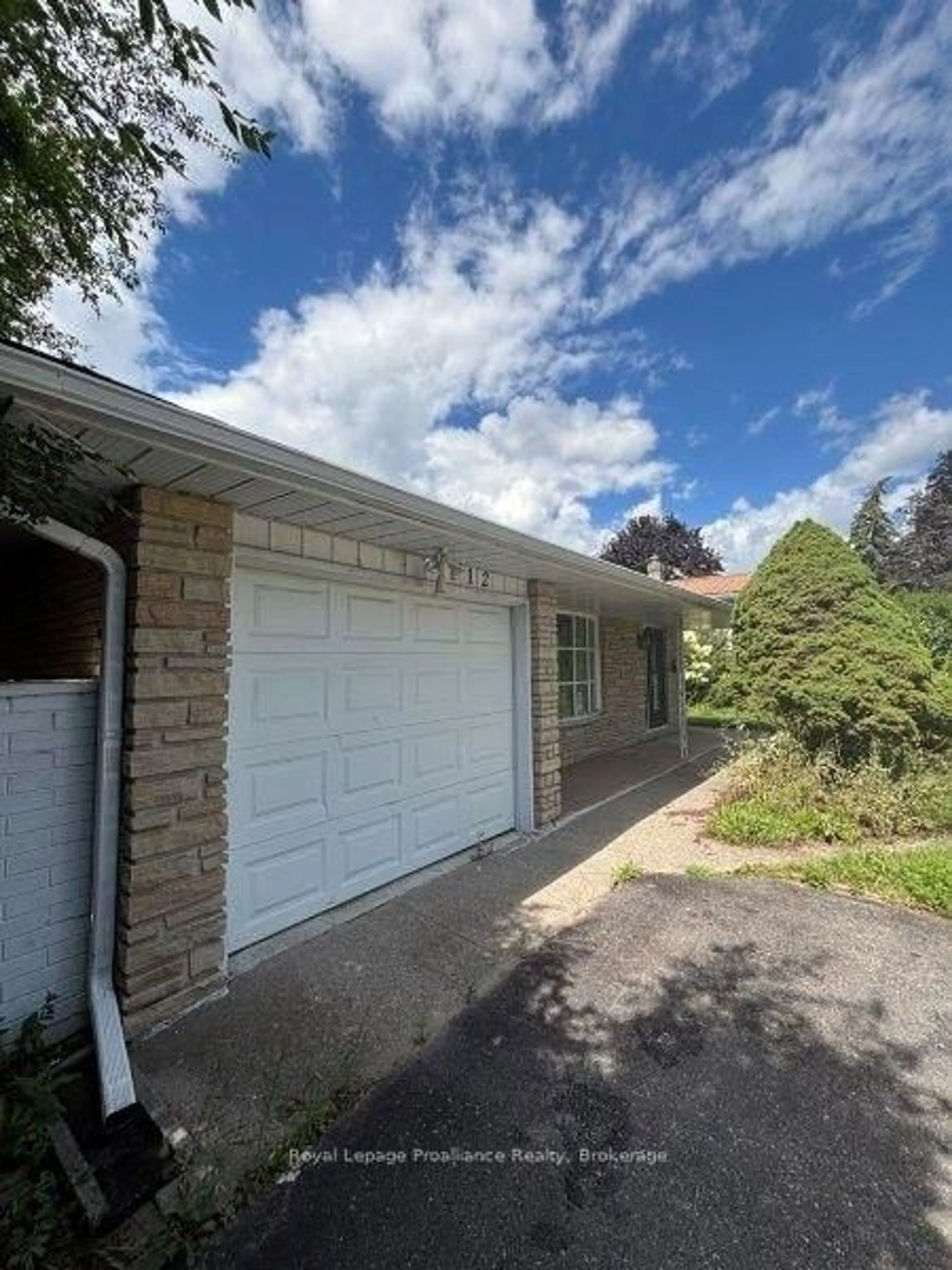 Unknown for 112 Sidney St, Belleville Ontario K8P 3Y9
