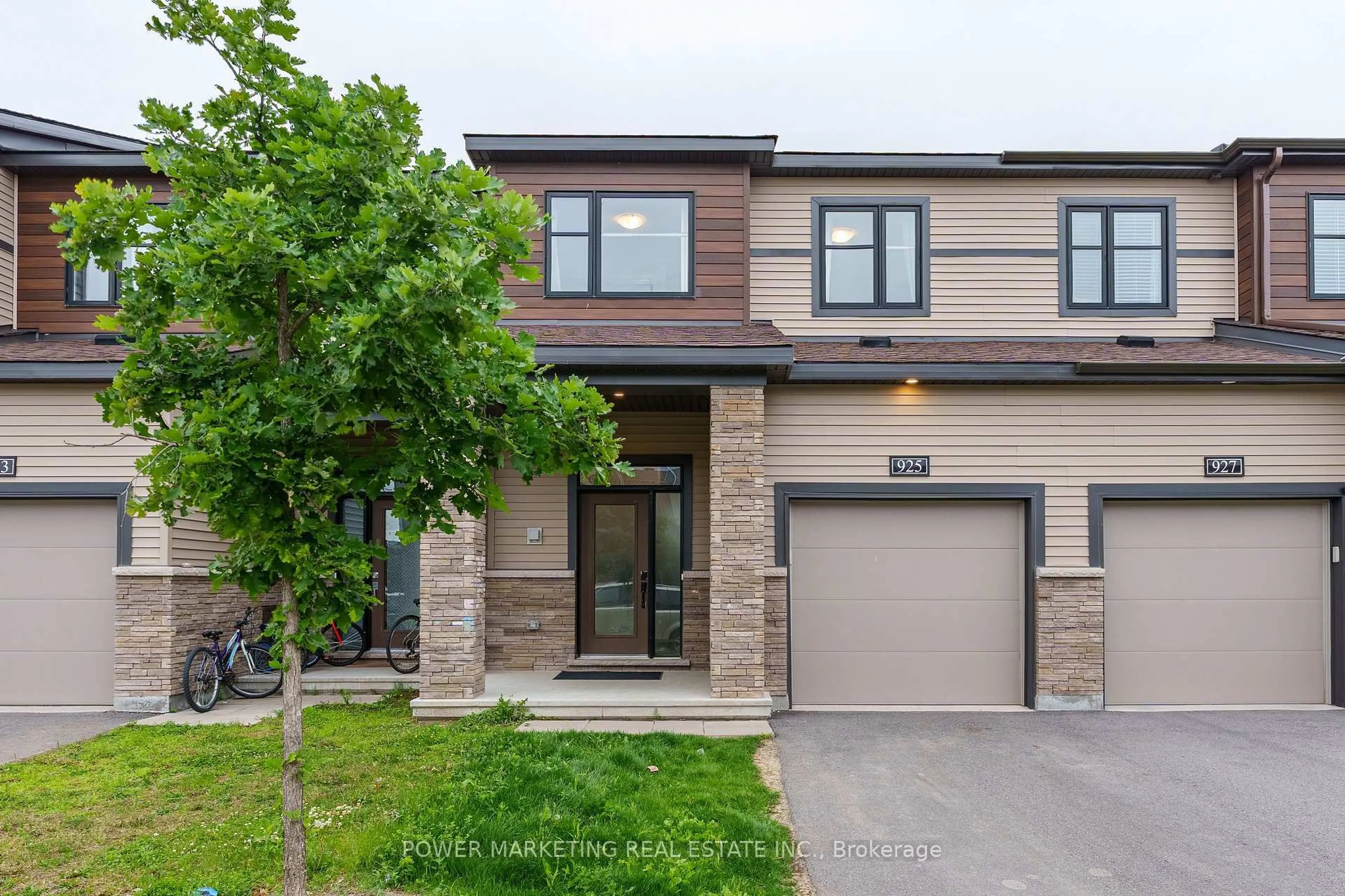Home with brick exterior material, street for 925 Athenry Crt, Ottawa Ontario K2J 7C9