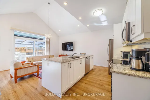 35 Cosmopolitan Common, St. Catharines 4