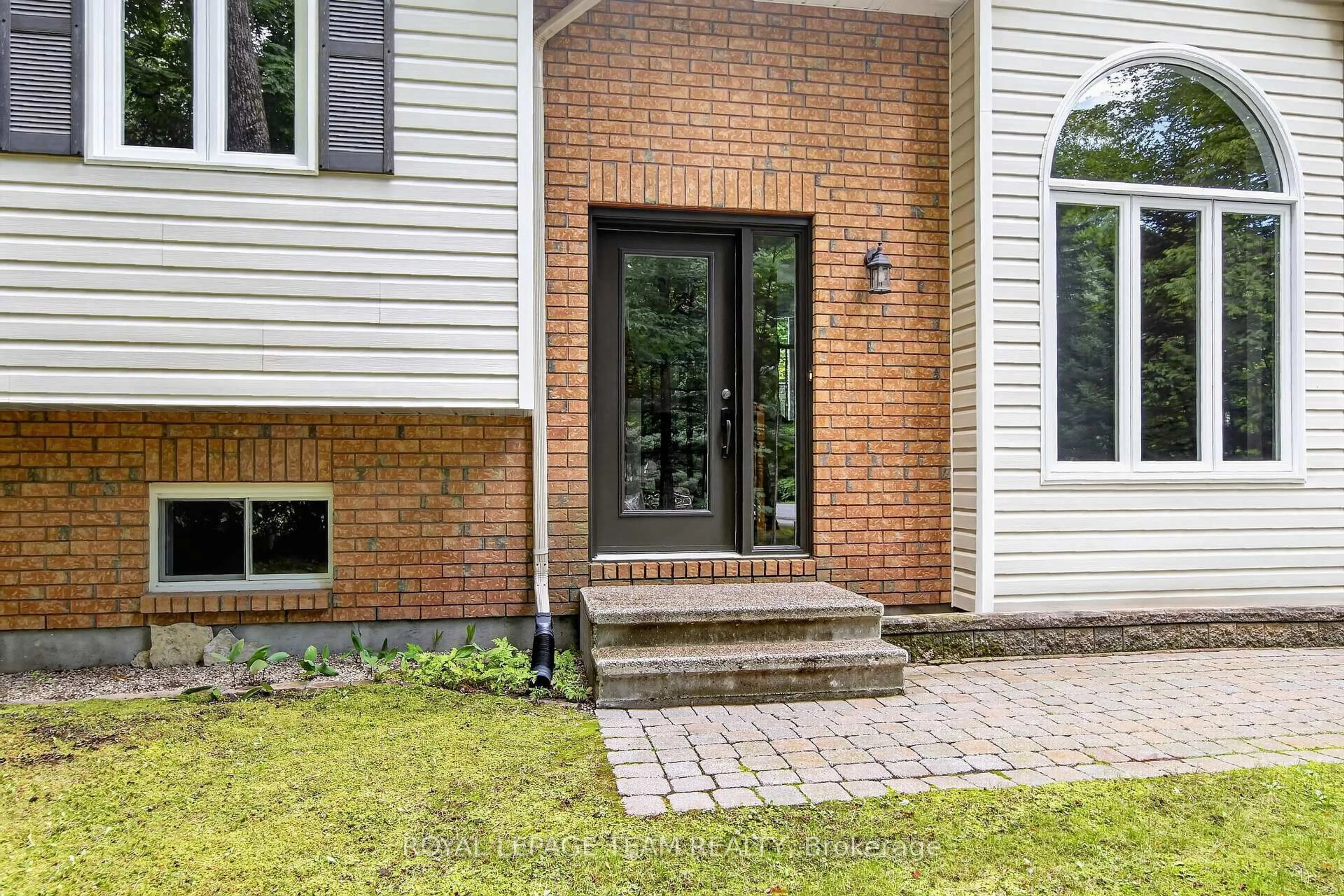 Home with brick exterior material, street for 126 MOCKINGBIRD Lane, Ashton Ontario K0A 1B0