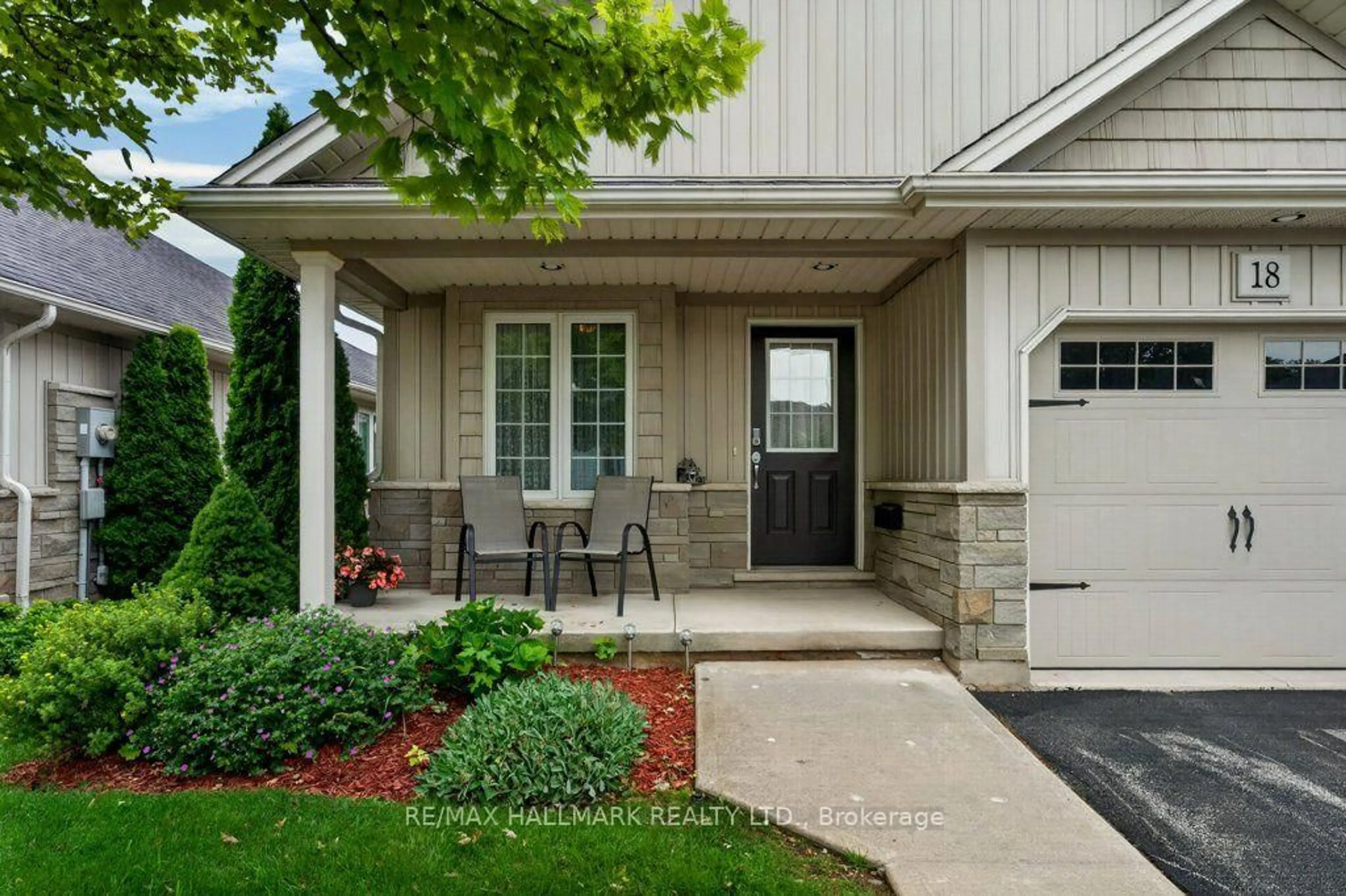 Unknown for 22 Jenny Cres #18, West Lincoln Ontario L0R 2A0