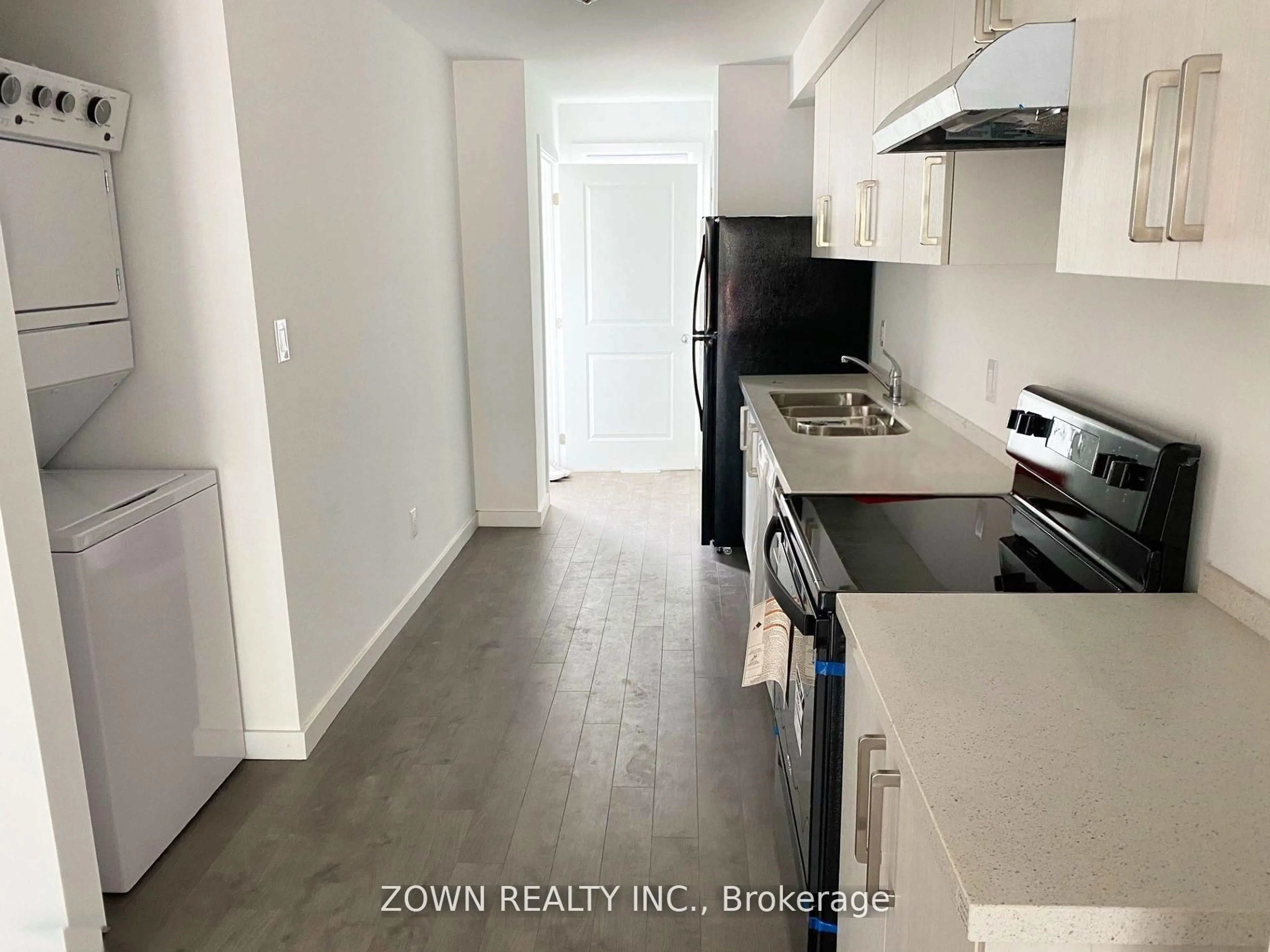 Unknown for 366 Chaffey St, Welland Ontario L3B 2Z1