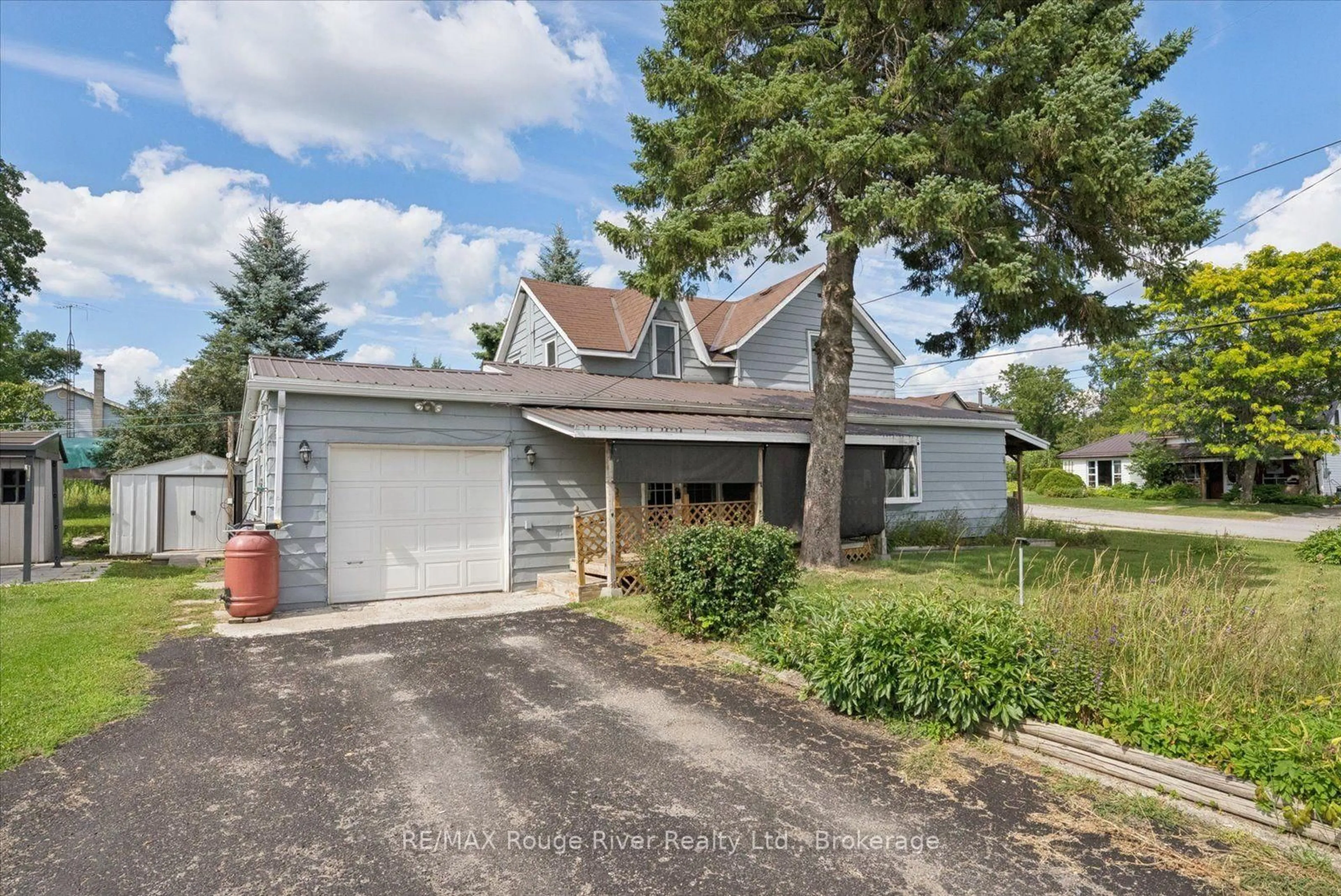 Unknown for 41 Victoria St, Limoges Ontario K0K 2M0