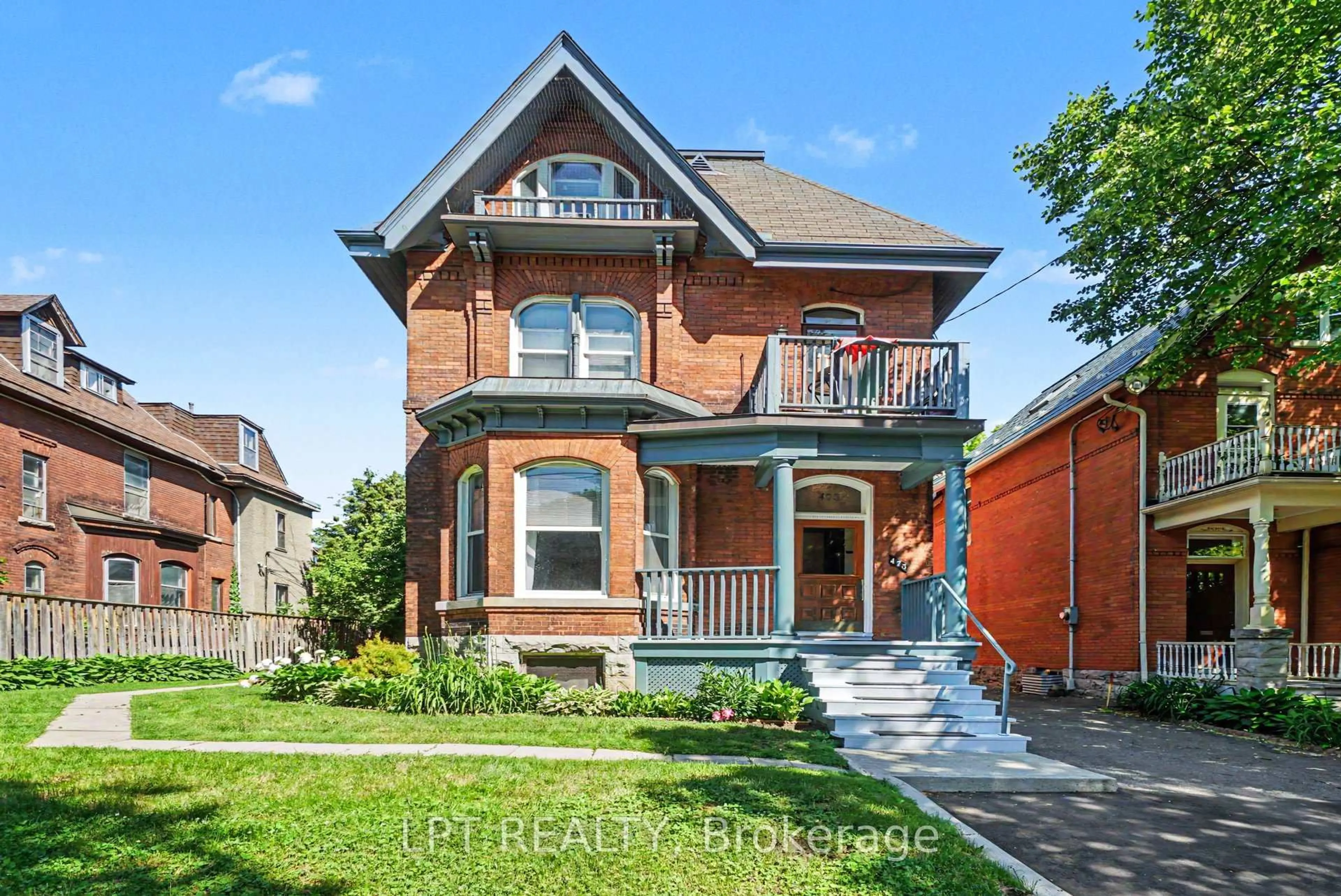 Home with brick exterior material, street for 475 MacLaren St, Ottawa Ontario K1R 5K5