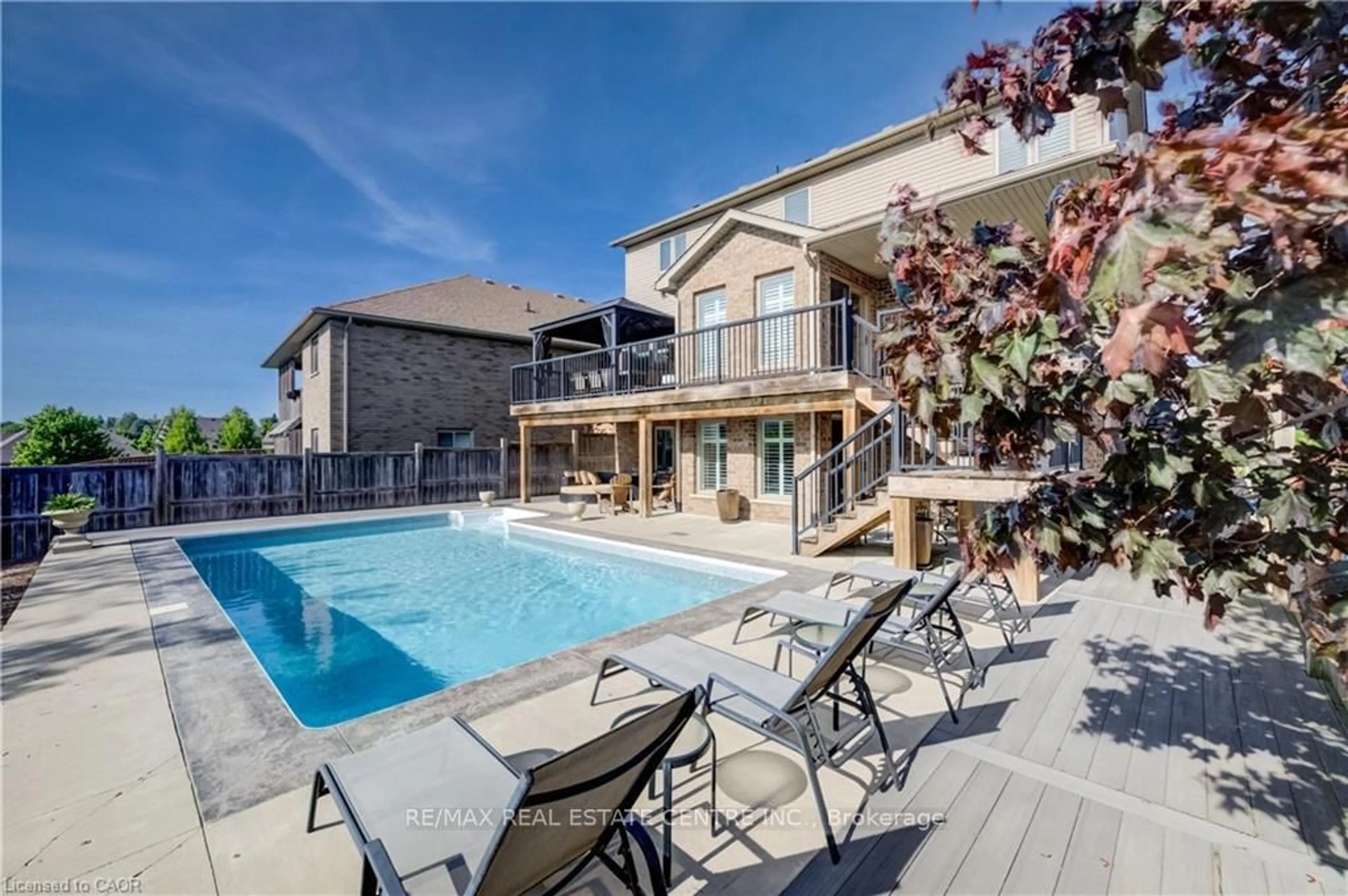 Pool for 135 Gerber Meadows Dr, Wellesley Ontario N0B 2T0