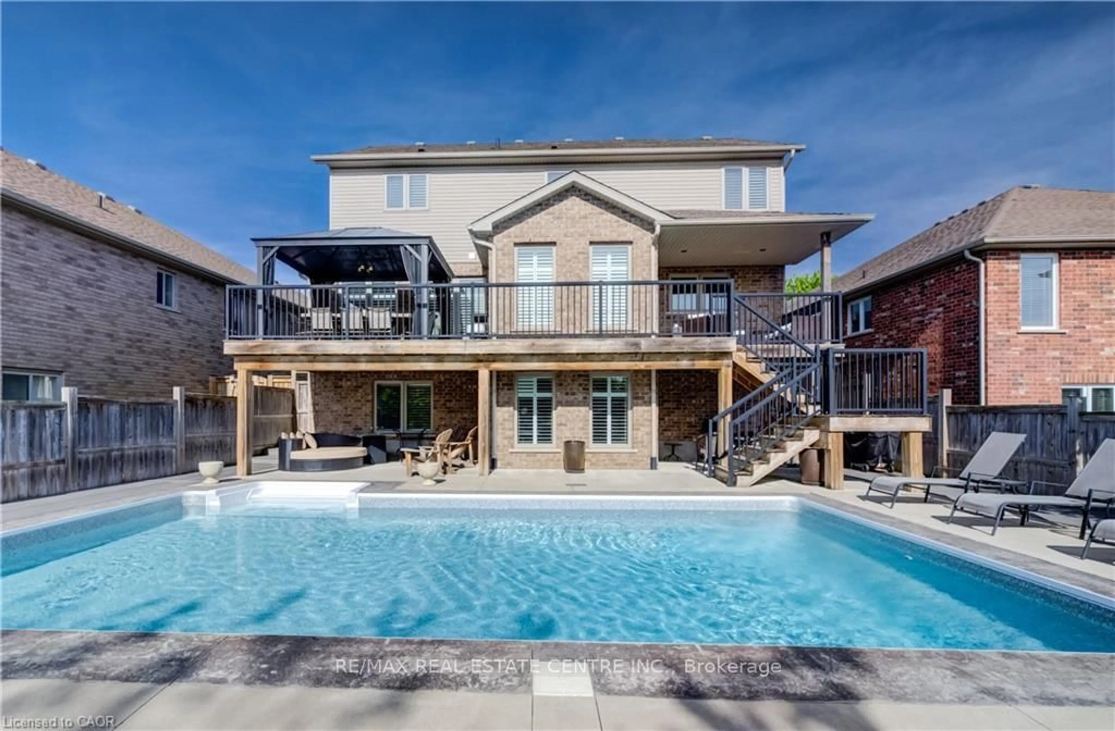 Pool for 135 Gerber Meadows Dr, Wellesley Ontario N0B 2T0