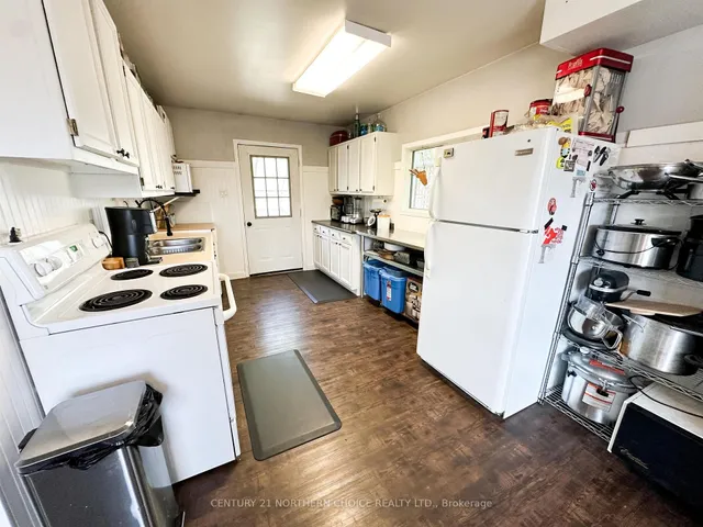 1261 Highway 105, Ear Falls 4