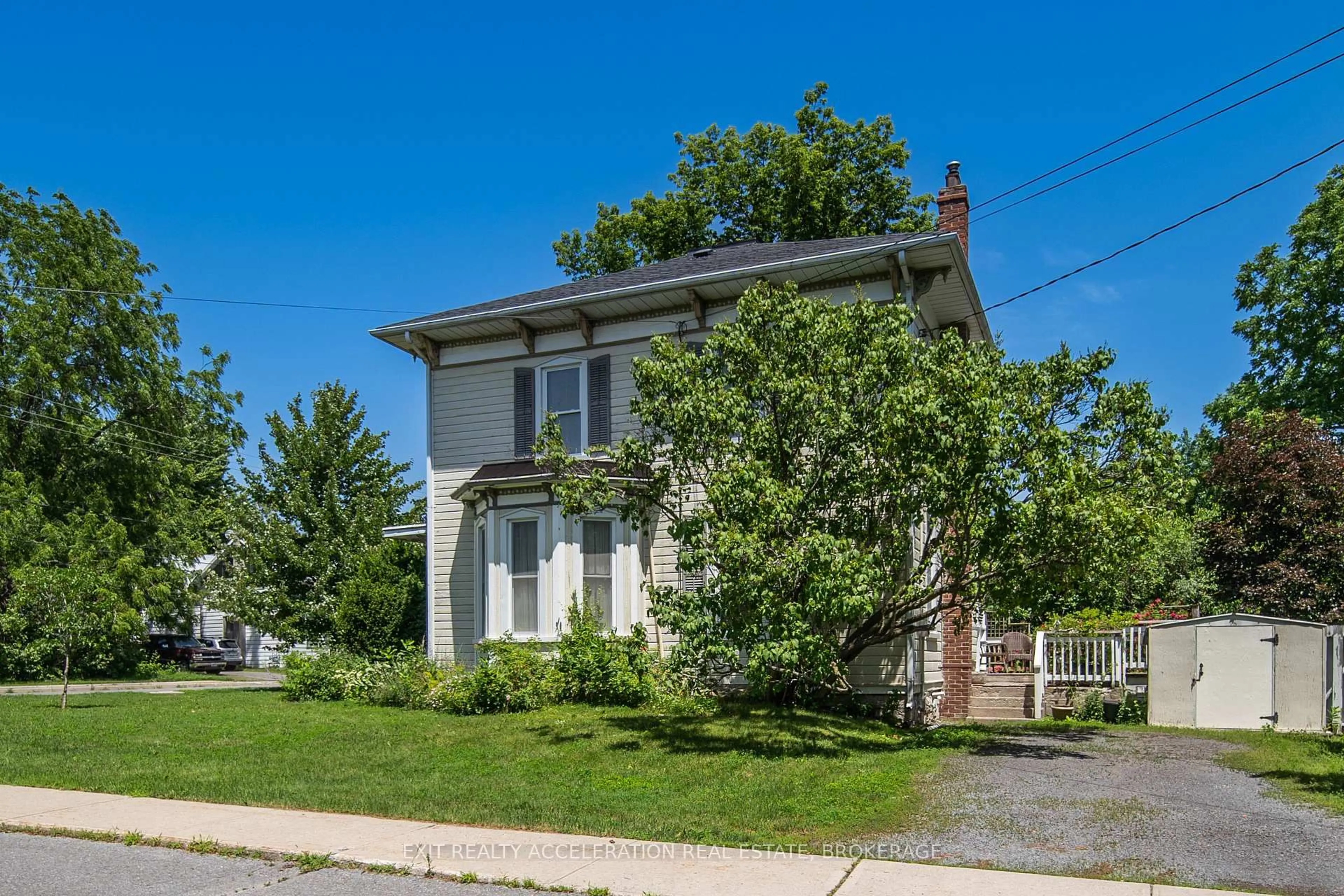 Home with brick exterior material, street for 182 Water St, Greater Napanee Ontario K7R 1W4