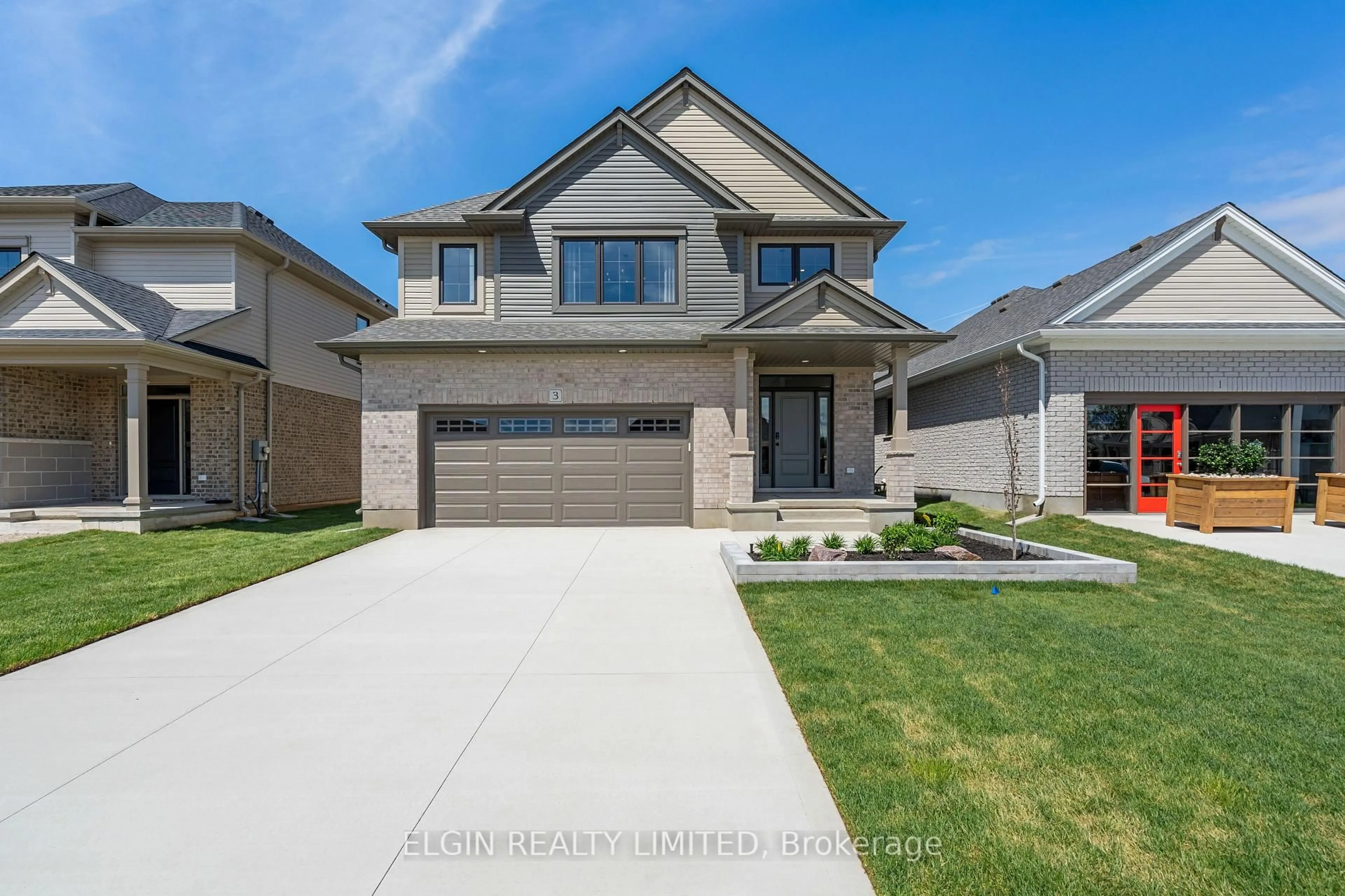 Home with brick exterior material, street for 3 Hemlock Cres, Aylmer Ontario N5H 0B9