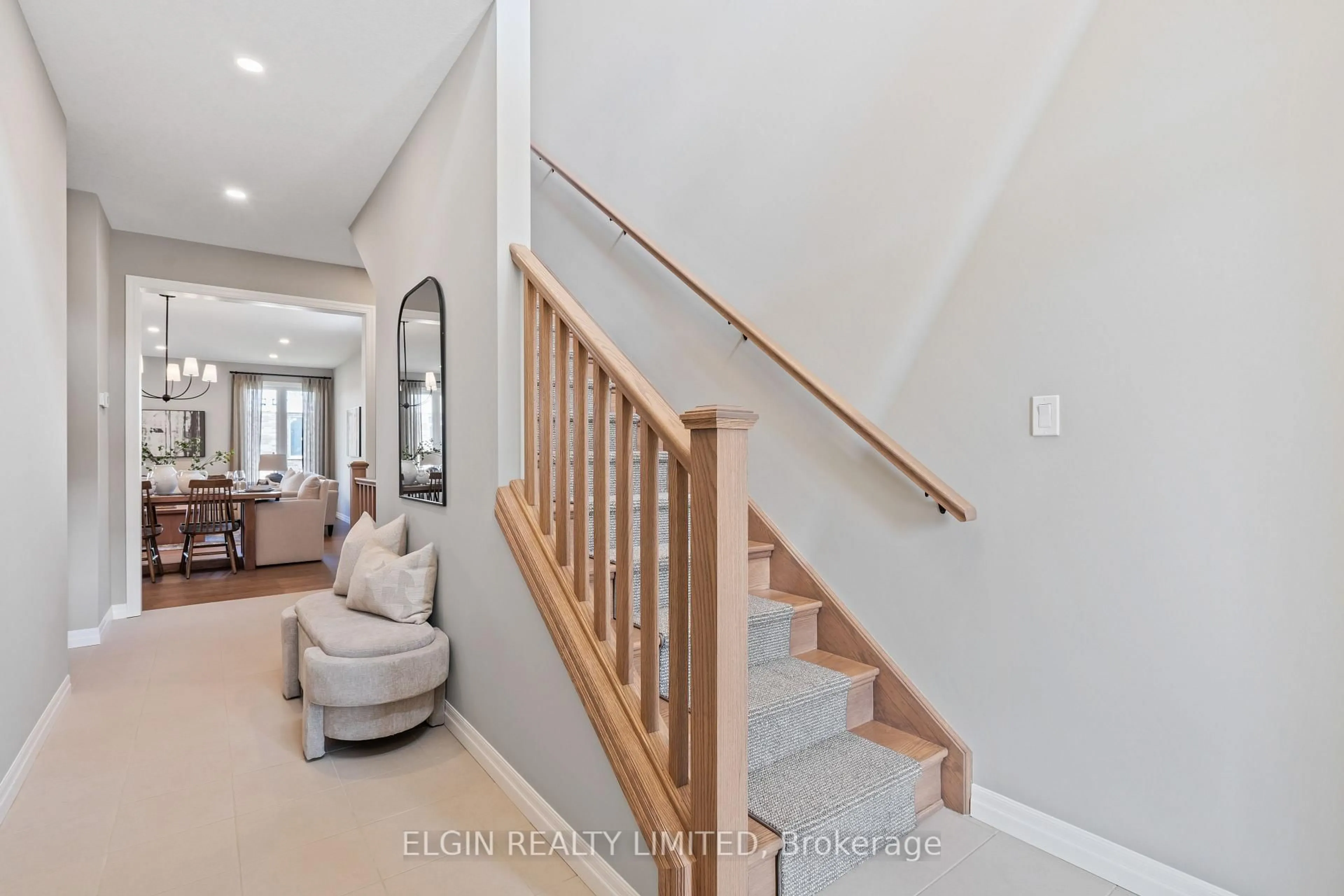 Stairs for 3 Hemlock Cres, Aylmer Ontario N5H 0B9