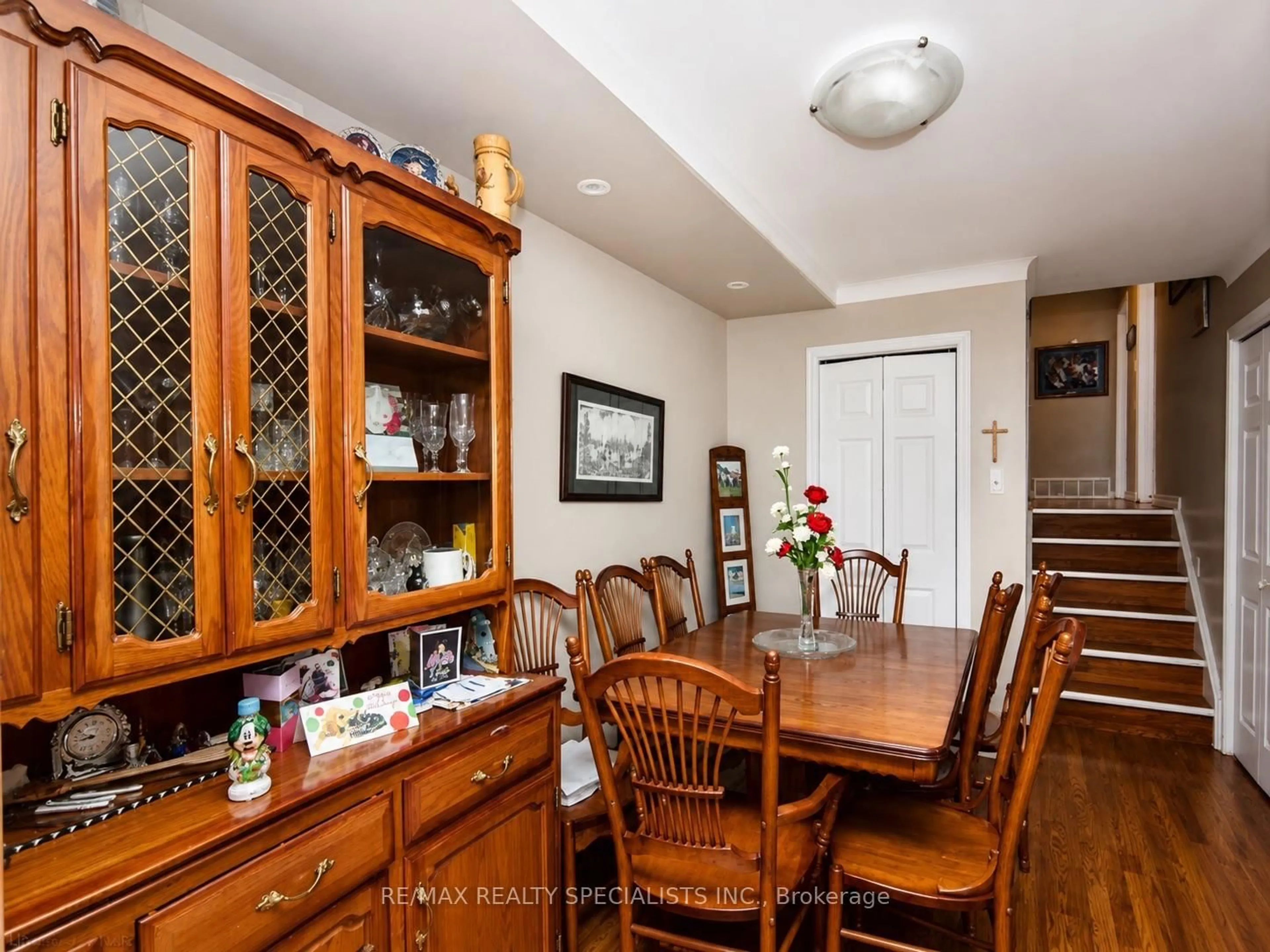 Dining room, unknown for 512 First Ave, Welland Ontario L3C 6A7